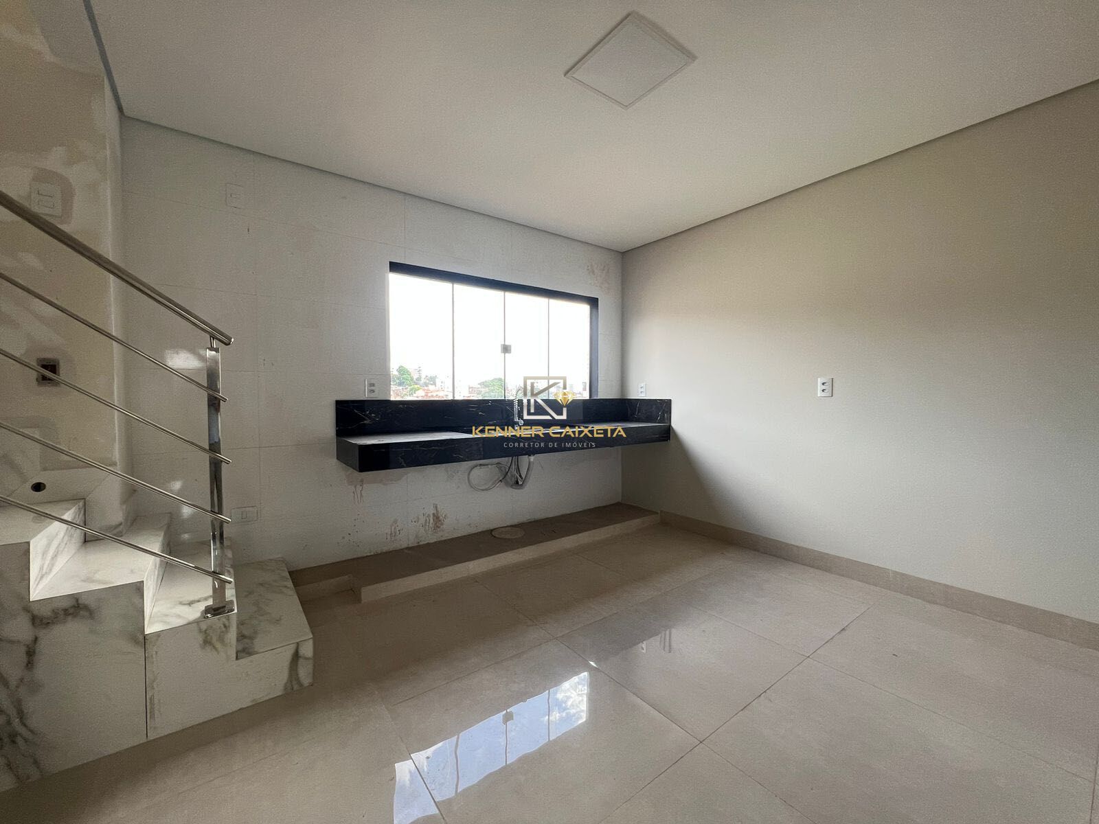 Apartamento à venda com 3 quartos, 190m² - Foto 8