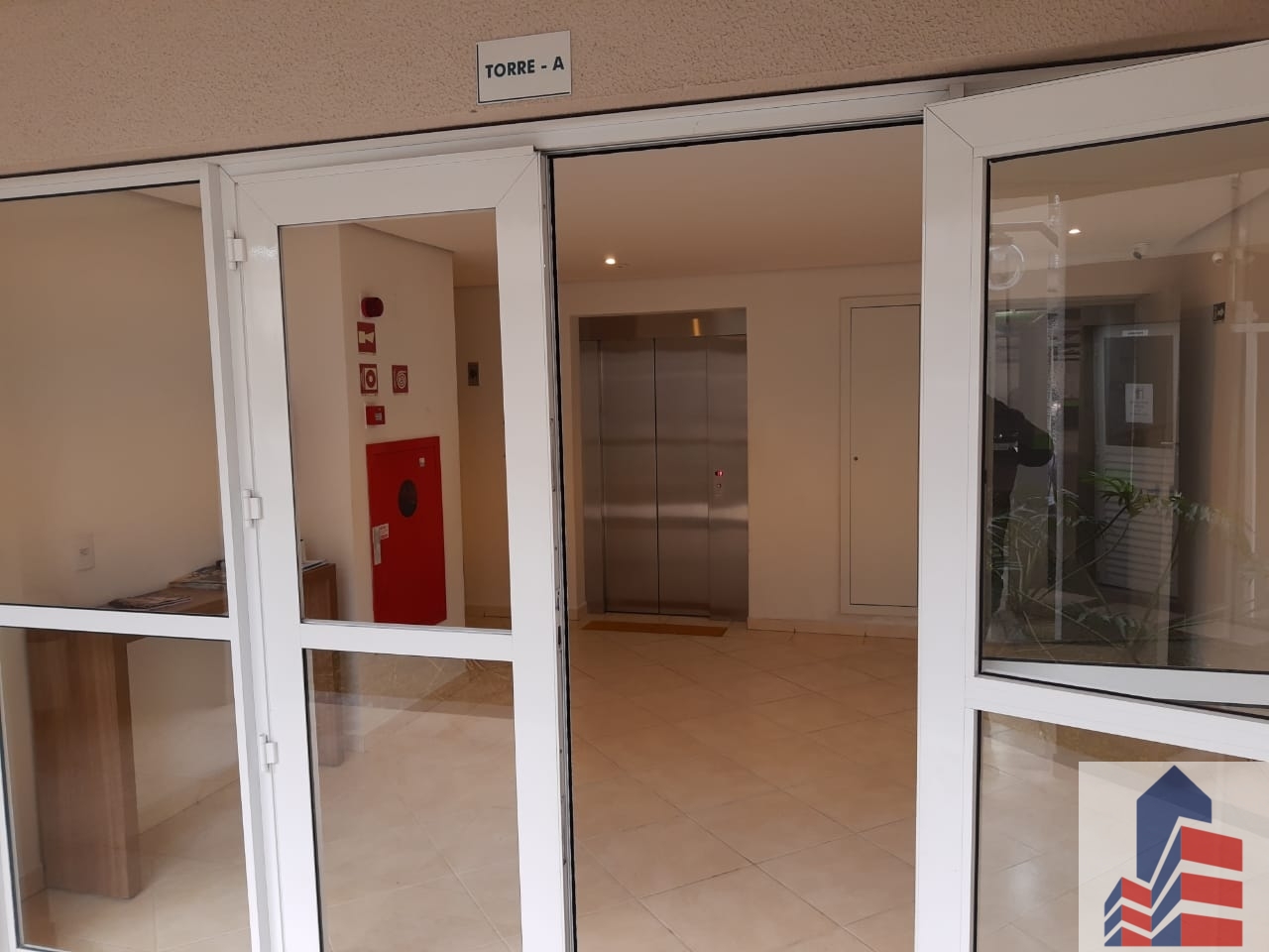 Apartamento à venda com 2 quartos, 42m² - Foto 24