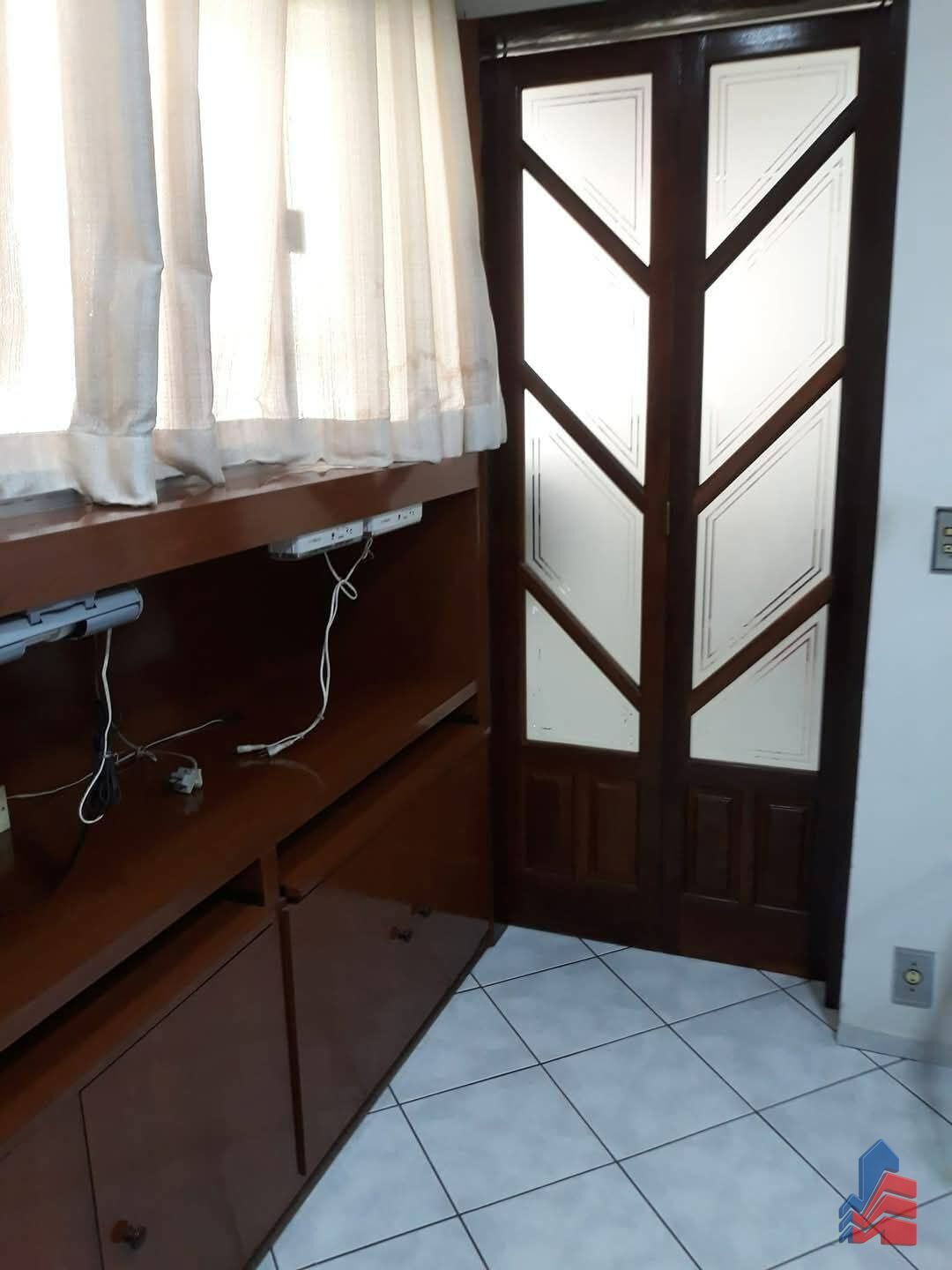 Apartamento à venda com 2 quartos, 64m² - Foto 7
