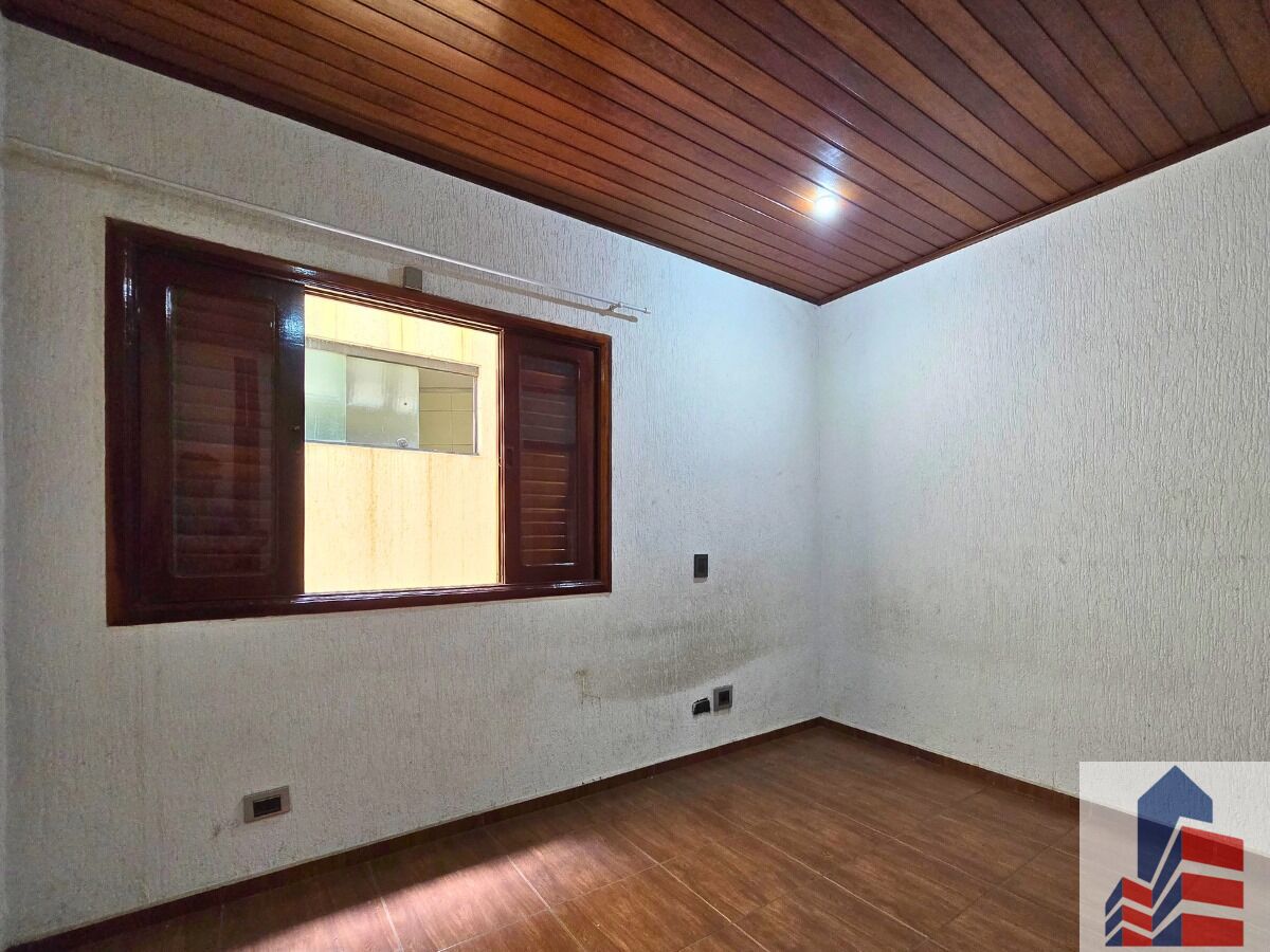 Sobrado à venda com 4 quartos, 320m² - Foto 12