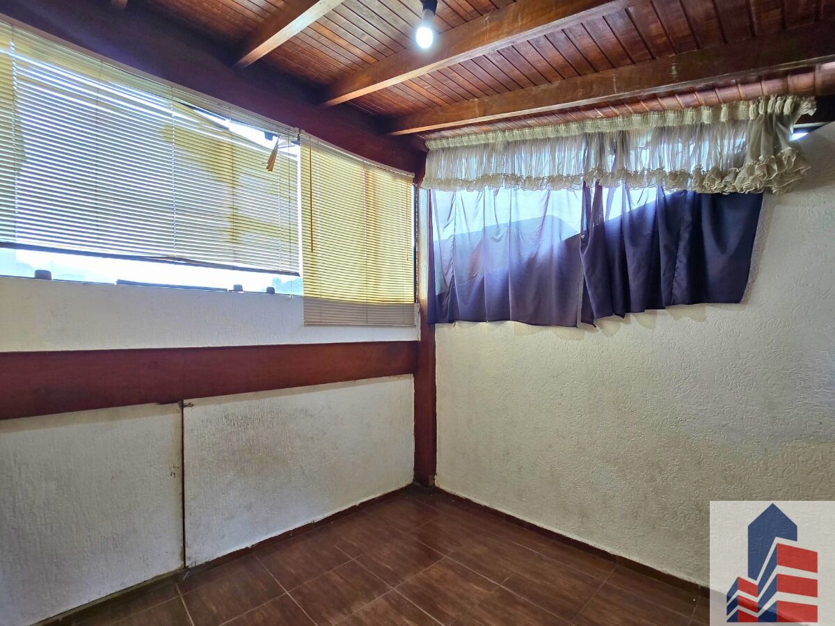 Sobrado à venda com 4 quartos, 320m² - Foto 13