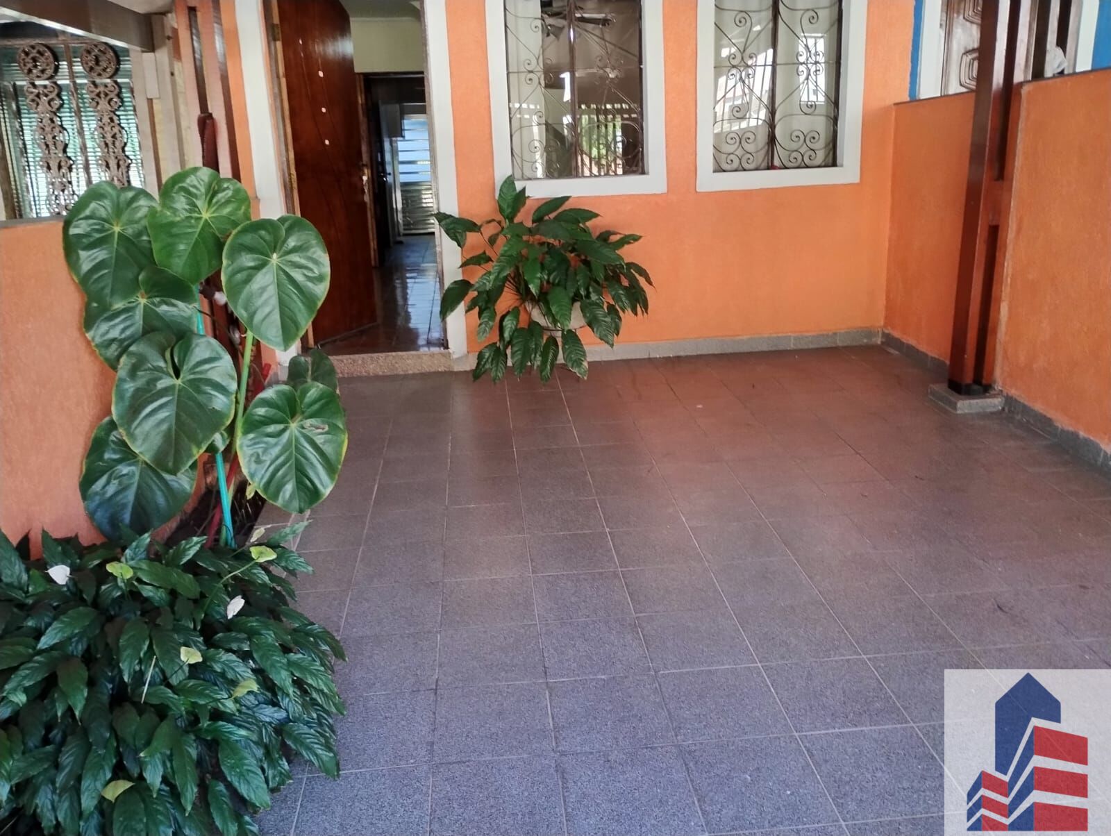 Sobrado à venda com 2 quartos, 125m² - Foto 1