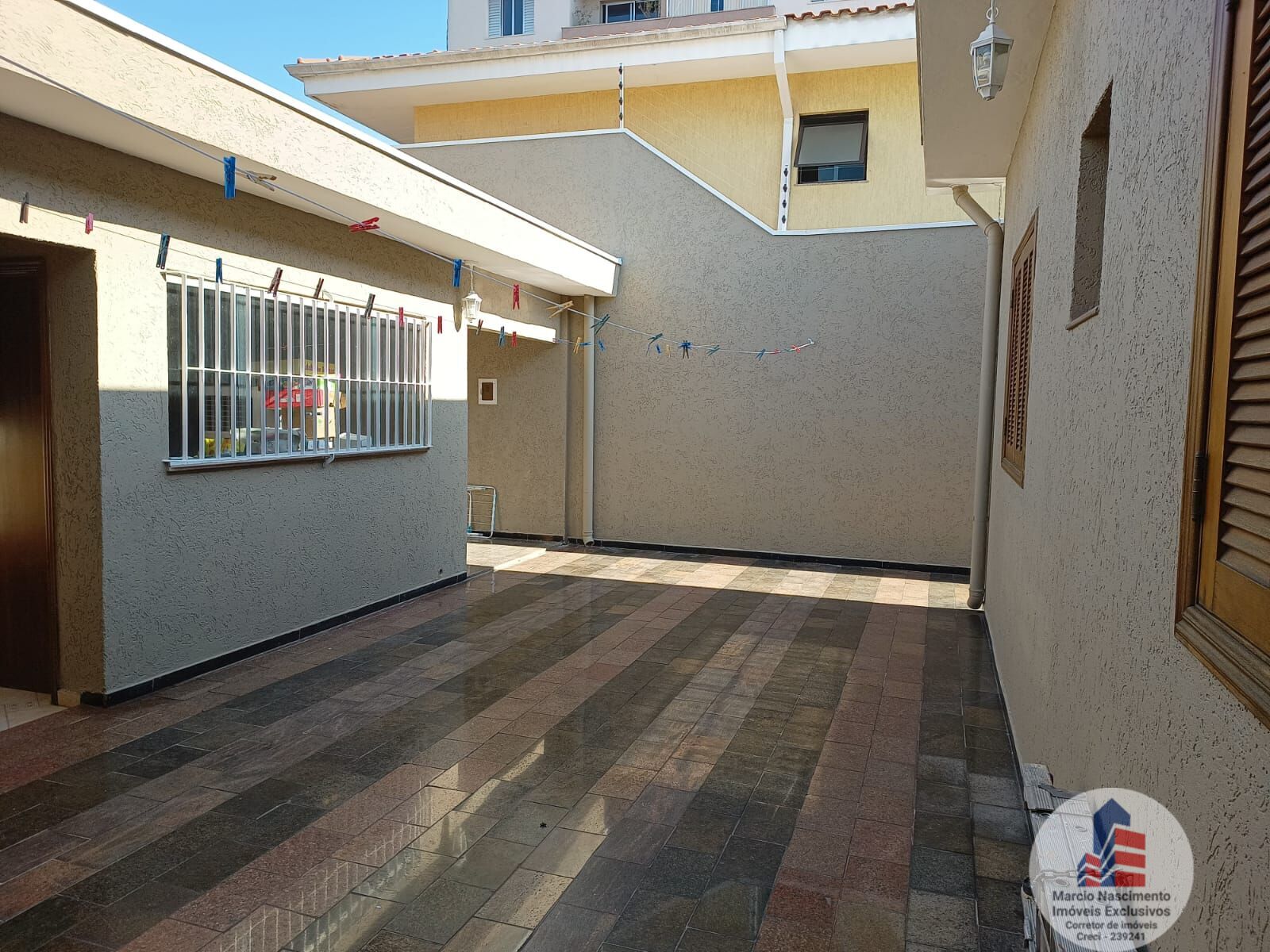 Casa à venda com 5 quartos, 200m² - Foto 21