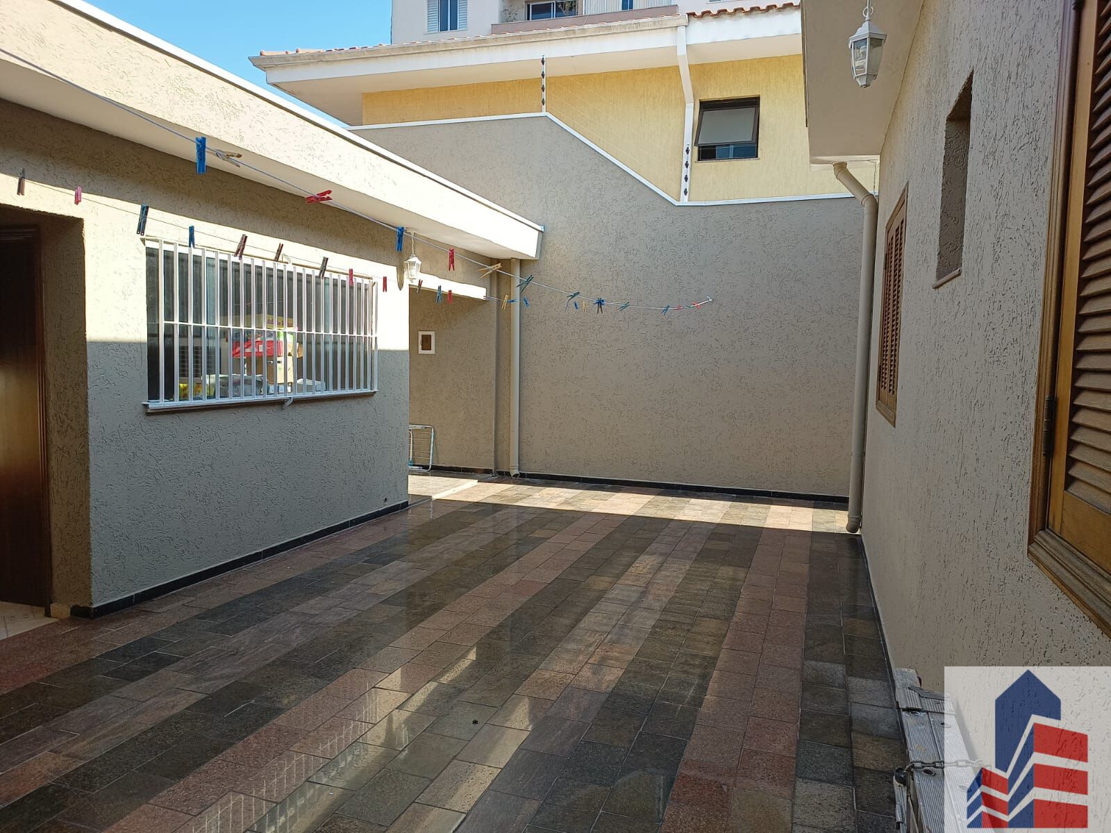 Casa à venda com 5 quartos, 200m² - Foto 21