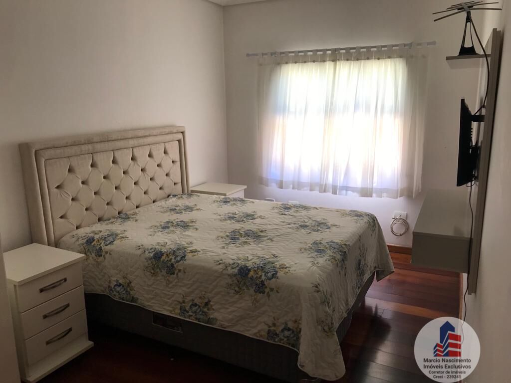 Casa à venda com 5 quartos, 200m² - Foto 7