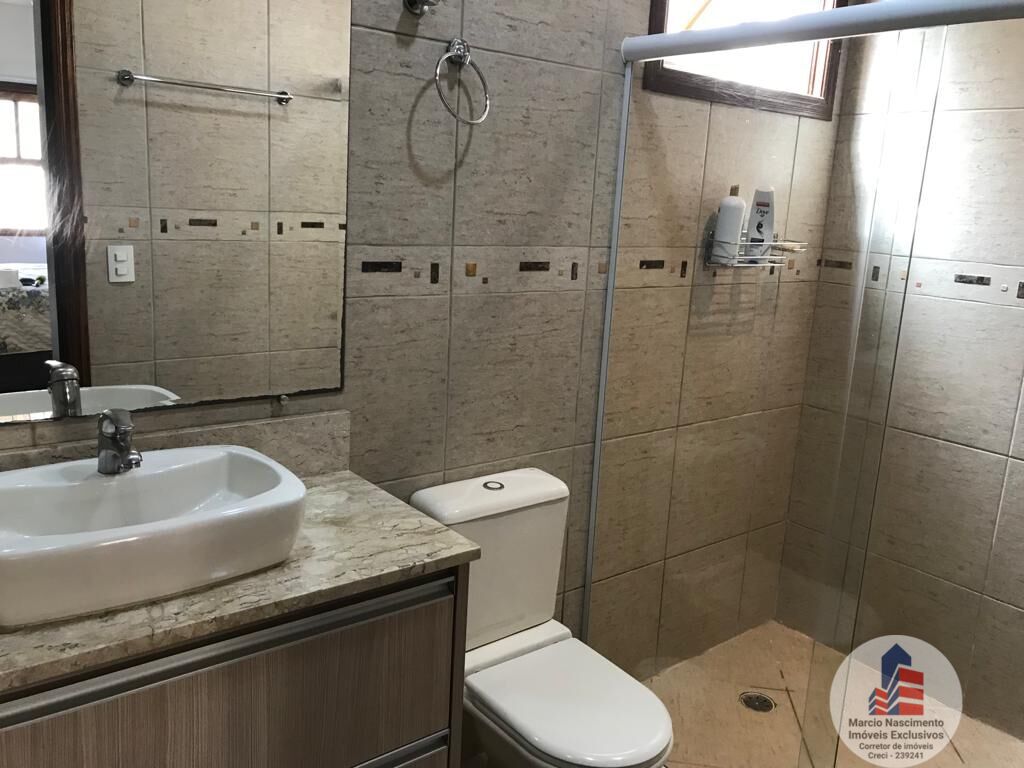 Casa à venda com 5 quartos, 200m² - Foto 15