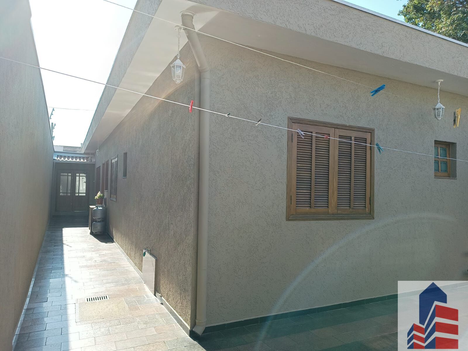 Casa à venda com 5 quartos, 200m² - Foto 22