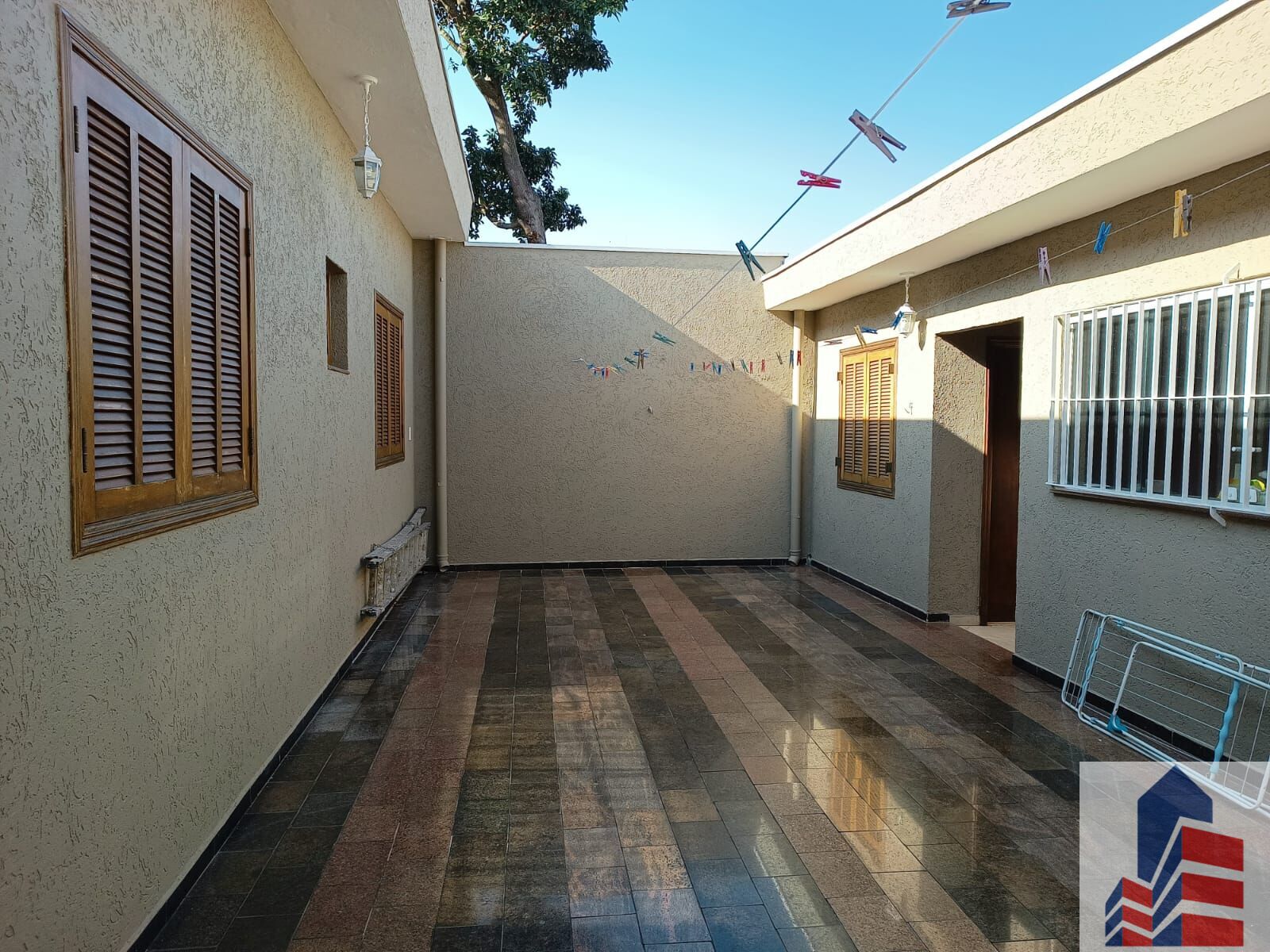 Casa à venda com 5 quartos, 200m² - Foto 18