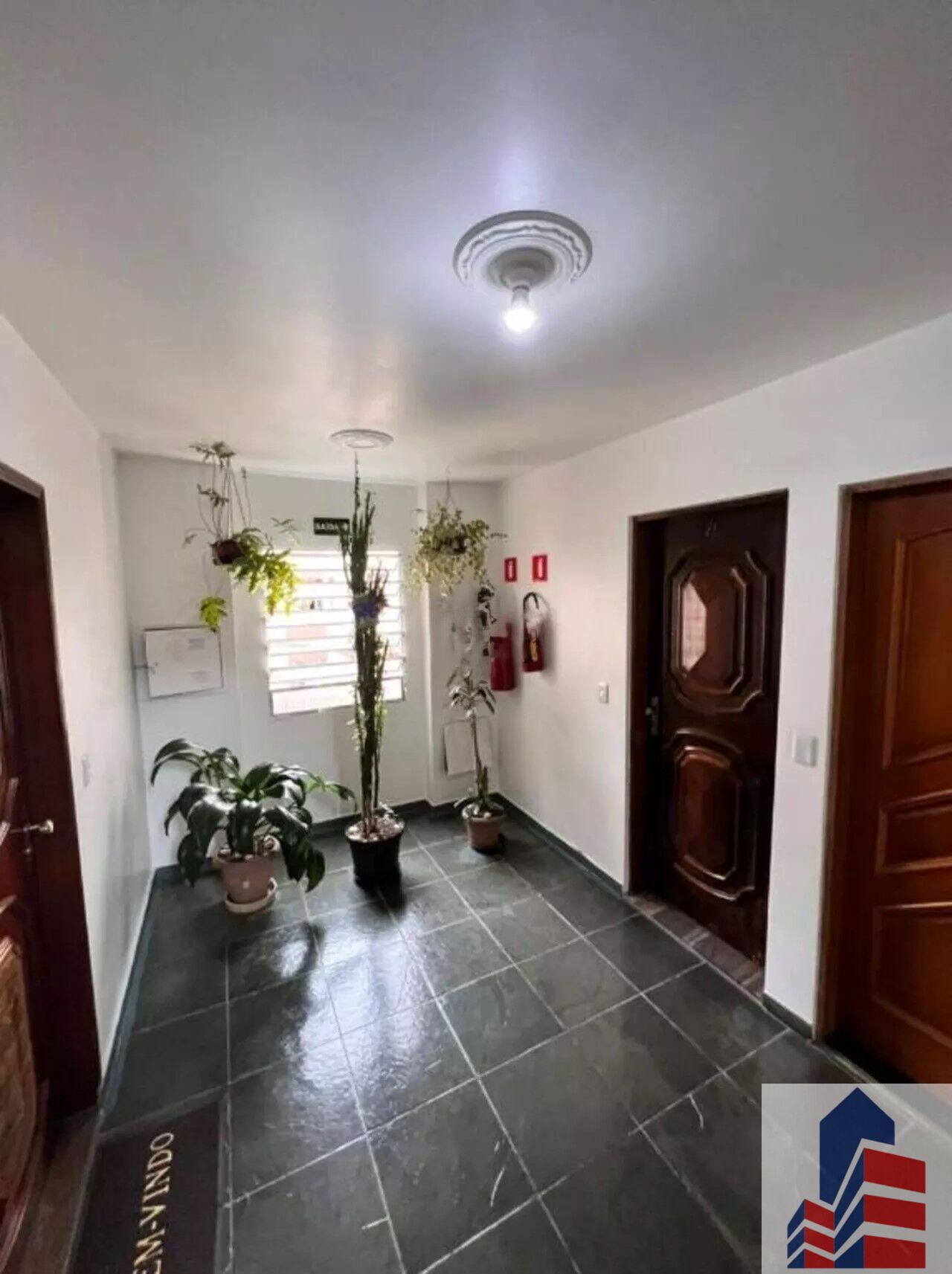 Apartamento à venda com 2 quartos, 56m² - Foto 11