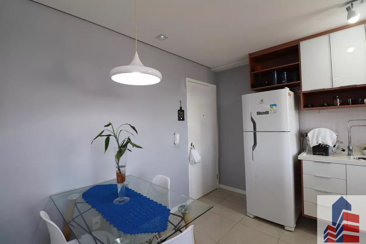 Apartamento à venda com 2 quartos, 42m² - Foto 3