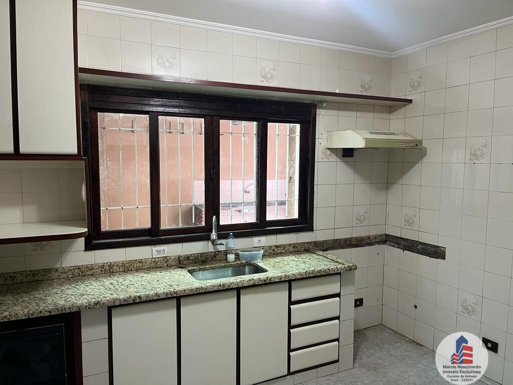 Sobrado à venda com 3 quartos, 232m² - Foto 5