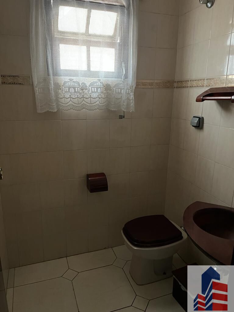 Sobrado à venda com 3 quartos, 232m² - Foto 13