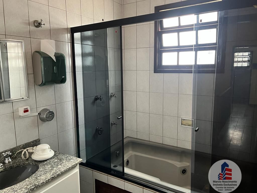 Sobrado à venda com 3 quartos, 232m² - Foto 11