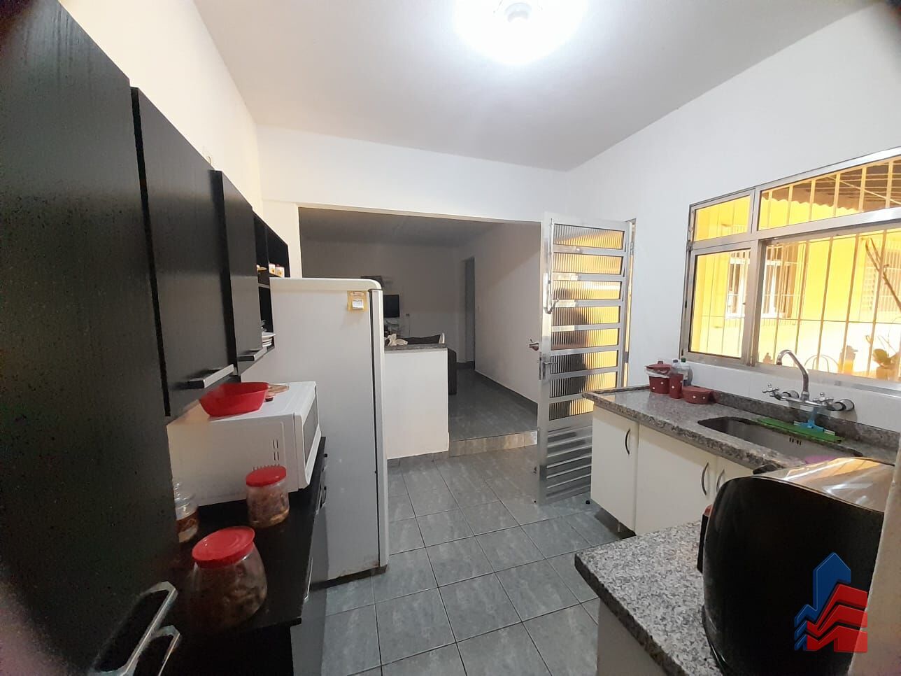 Casa, 2 quartos, 136 m² - Foto 1