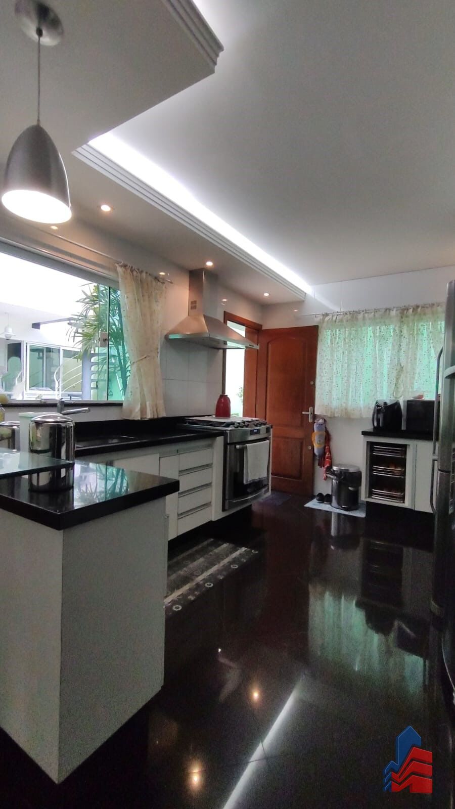 Sobrado, 3 quartos, 273 m² - Foto 5