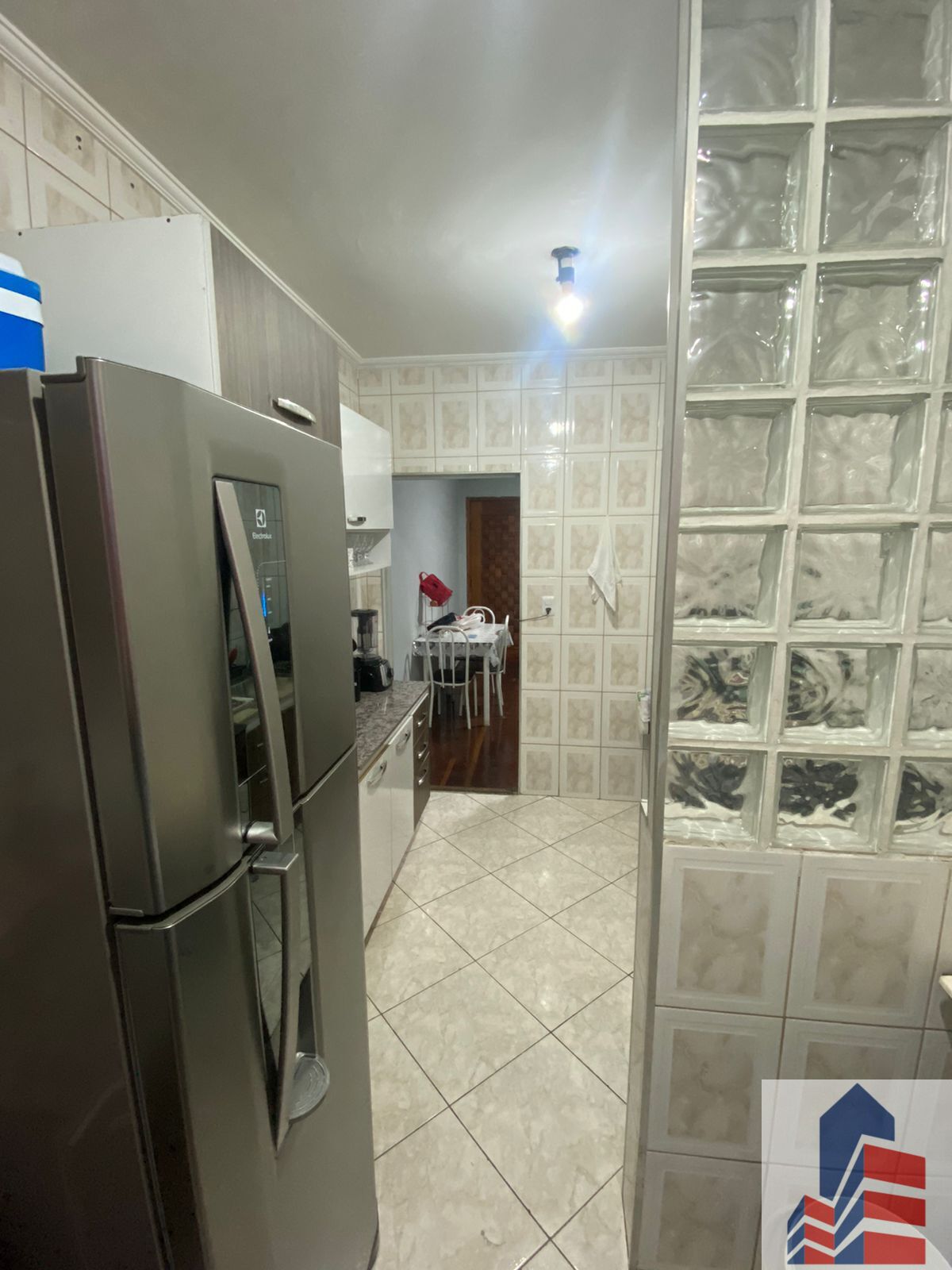 Apartamento à venda com 2 quartos, 60m² - Foto 4