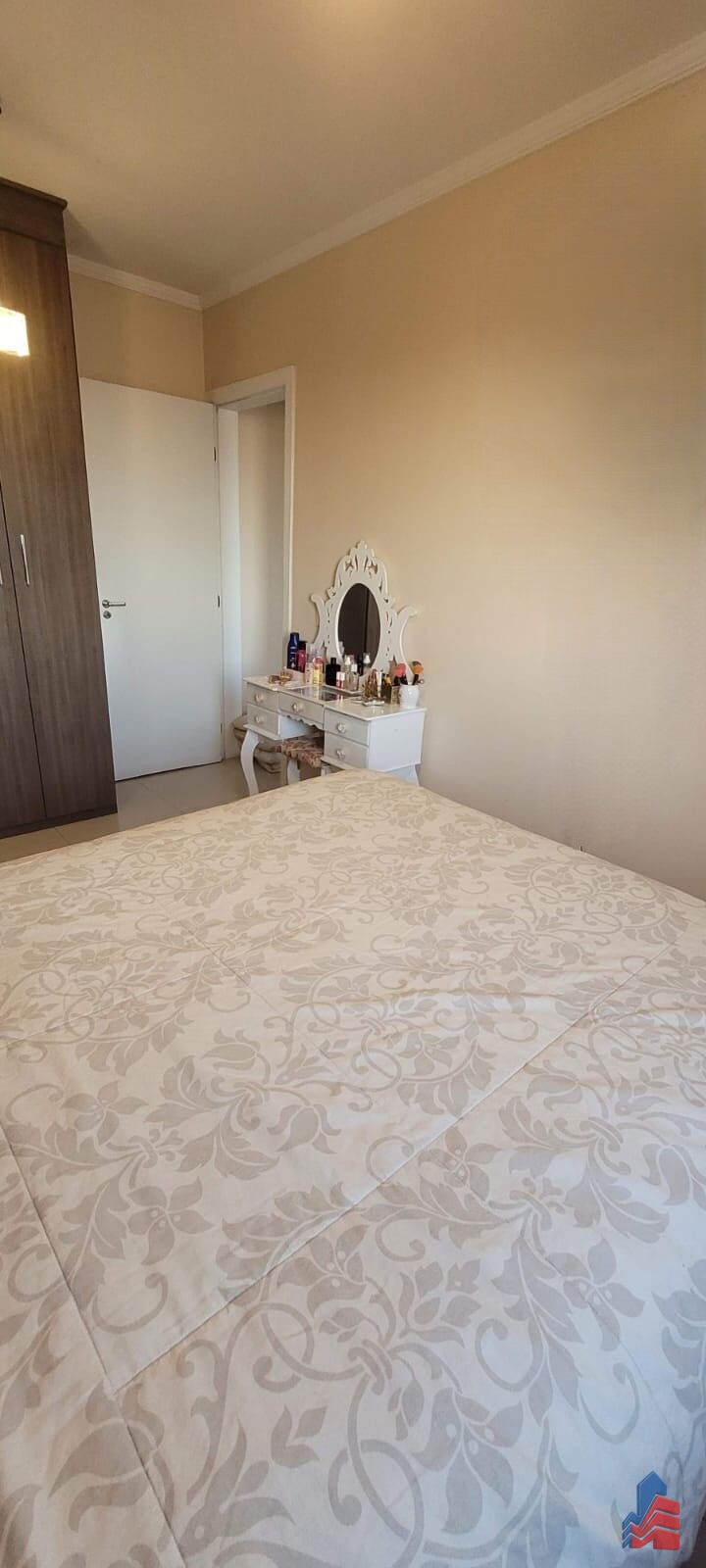 Apartamento à venda com 2 quartos, 60m² - Foto 11