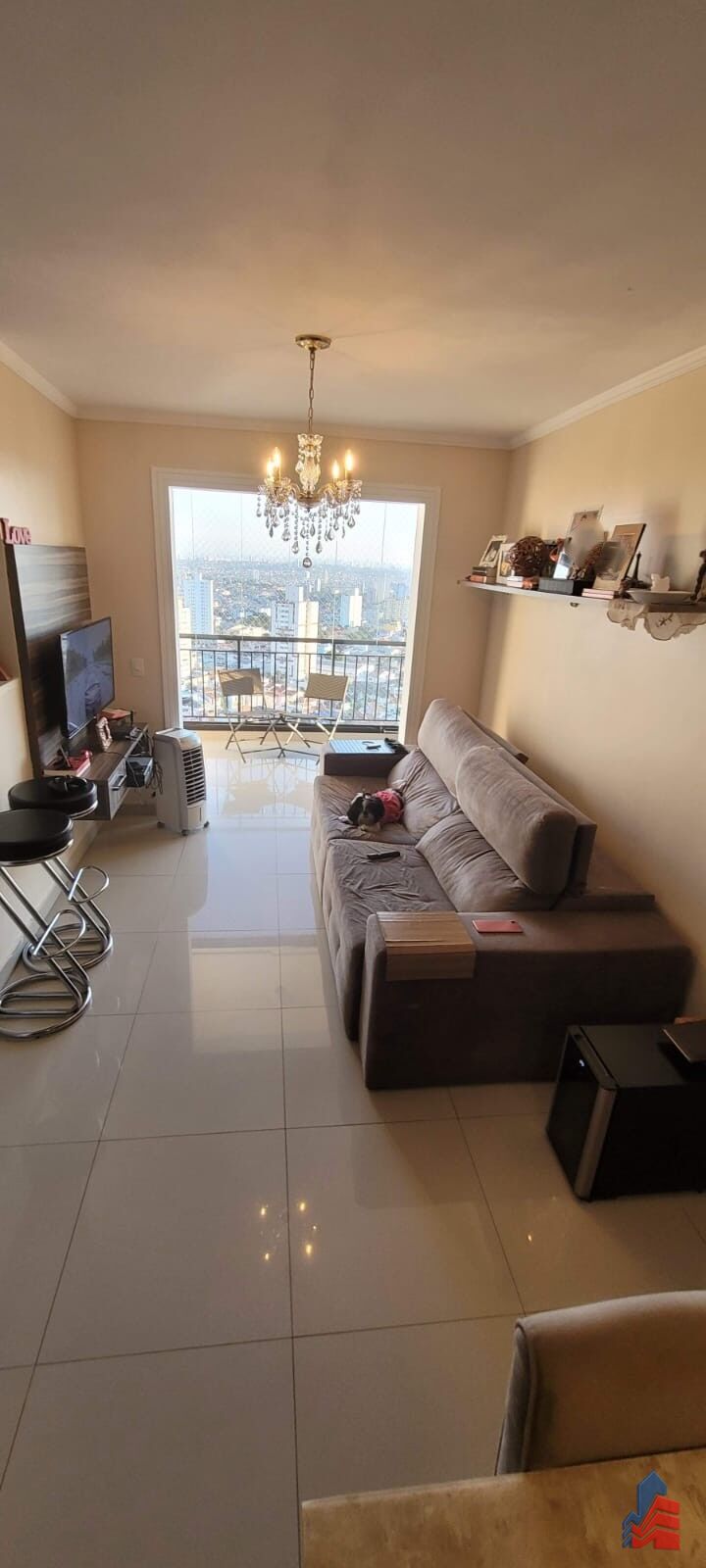 Apartamento à venda com 2 quartos, 60m² - Foto 2