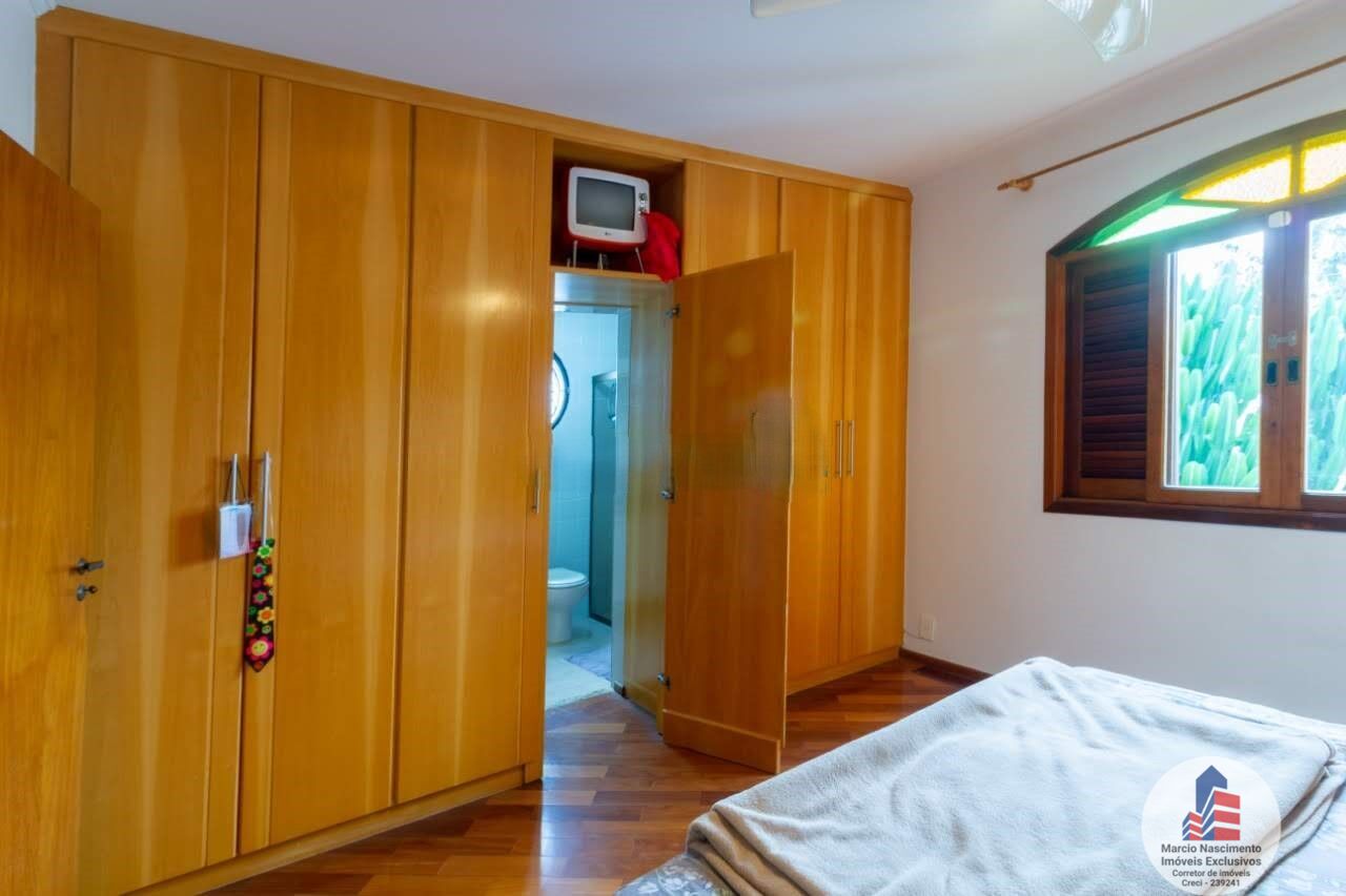 Sobrado à venda com 4 quartos, 230m² - Foto 7