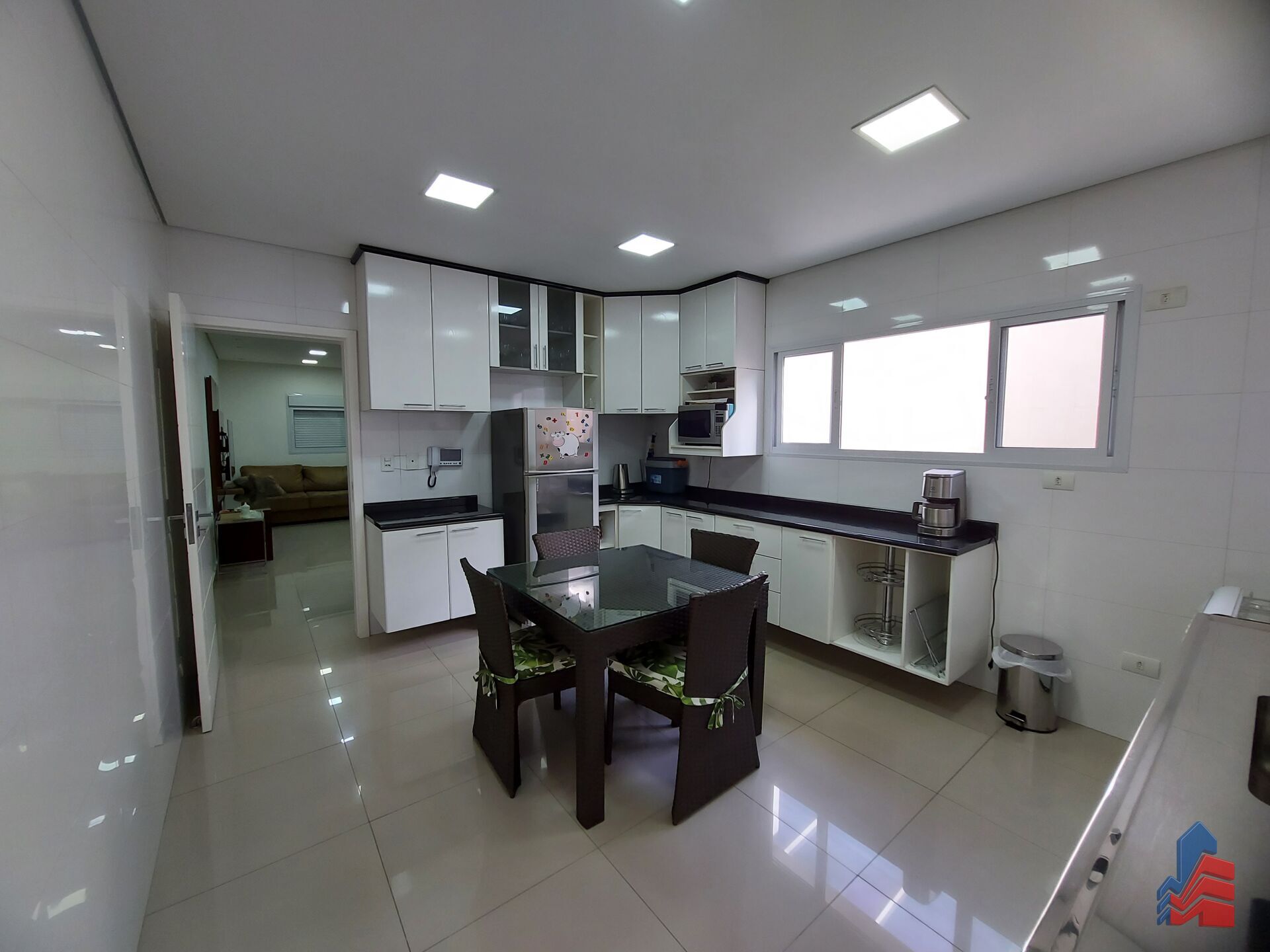 Sobrado à venda com 3 quartos, 194m² - Foto 14