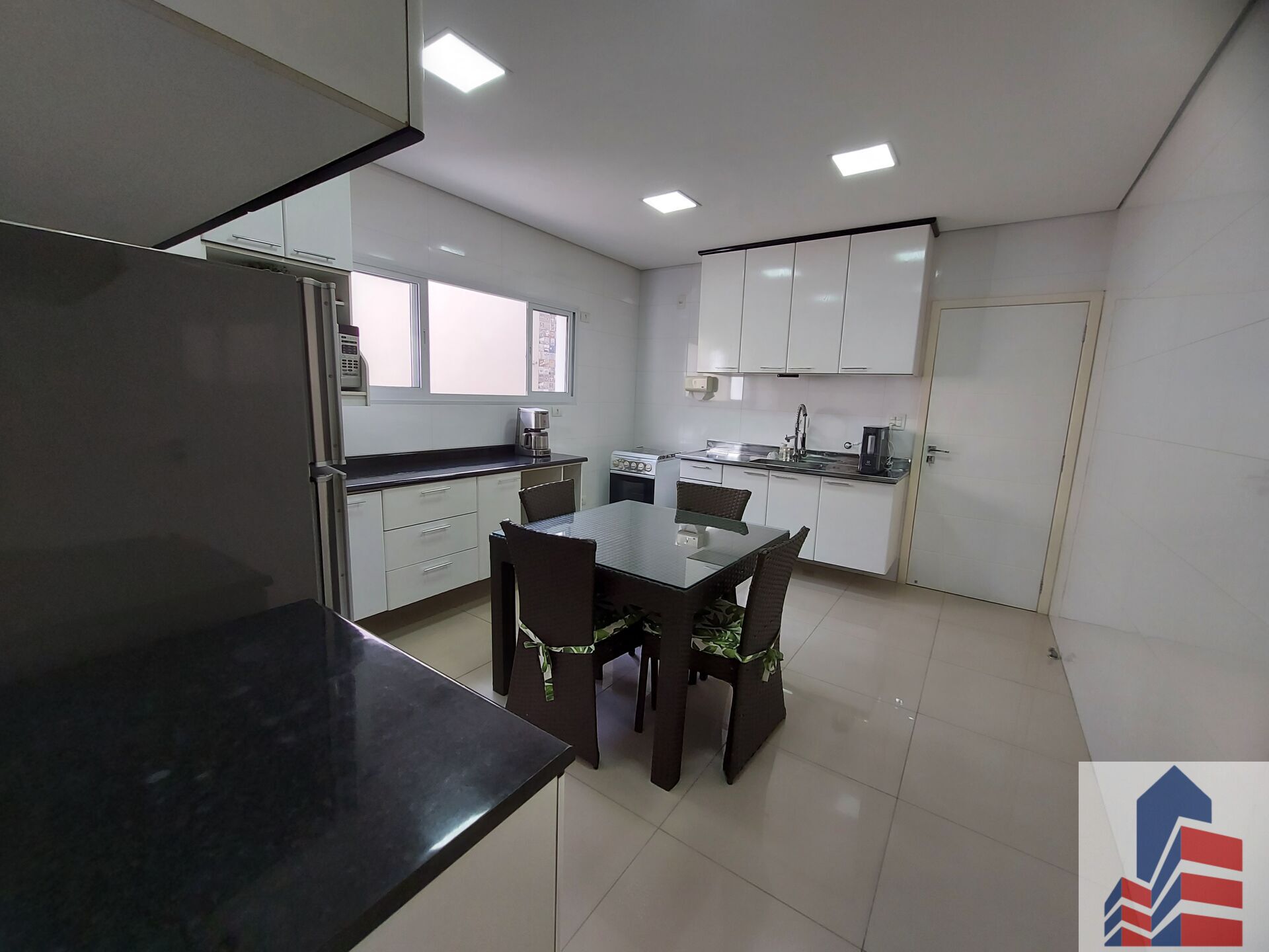 Sobrado à venda com 3 quartos, 194m² - Foto 20