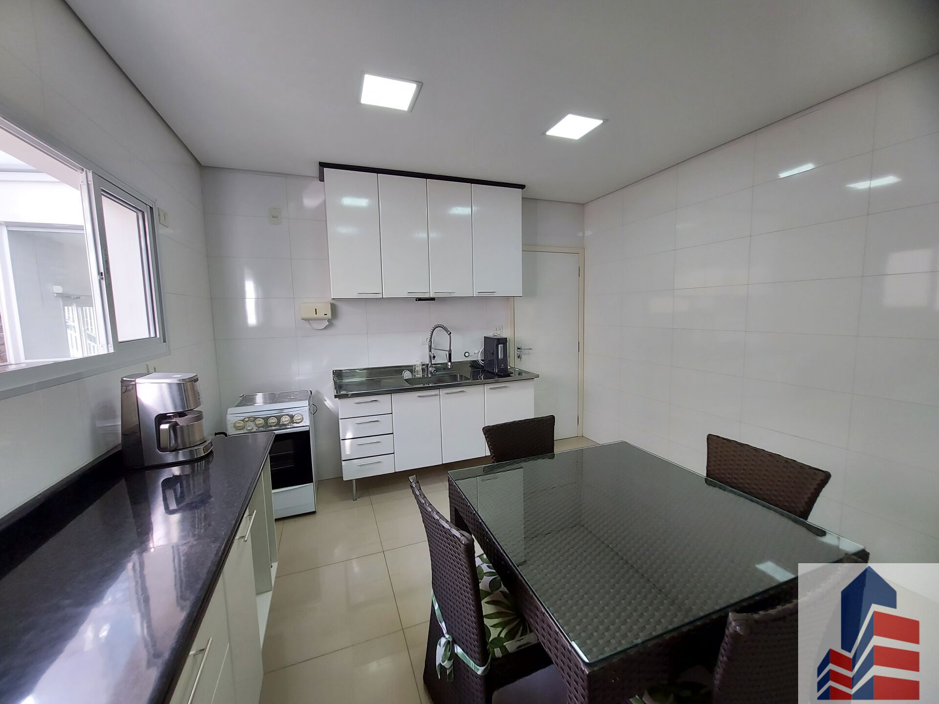 Sobrado à venda com 3 quartos, 194m² - Foto 23