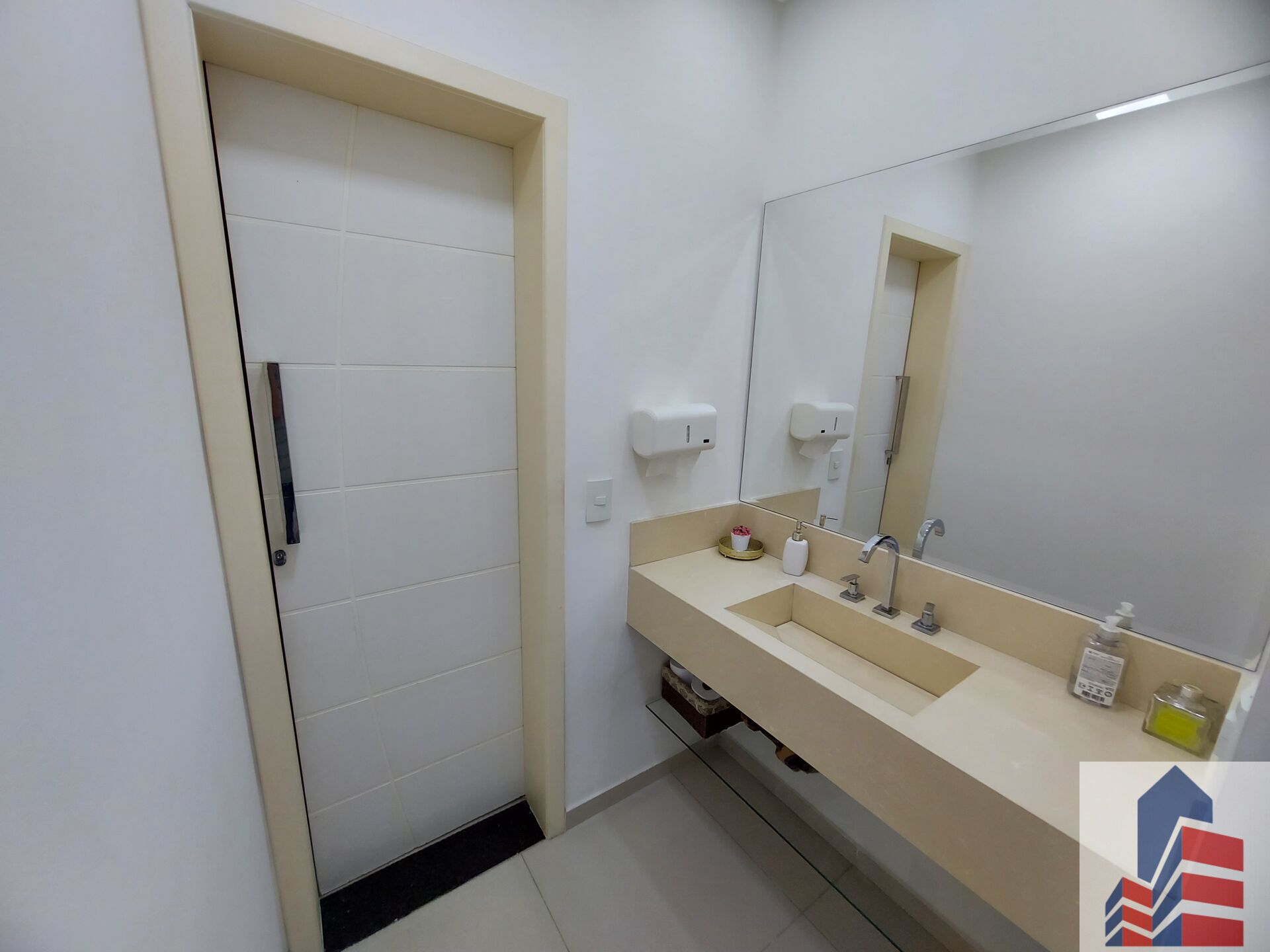 Sobrado à venda com 3 quartos, 194m² - Foto 47