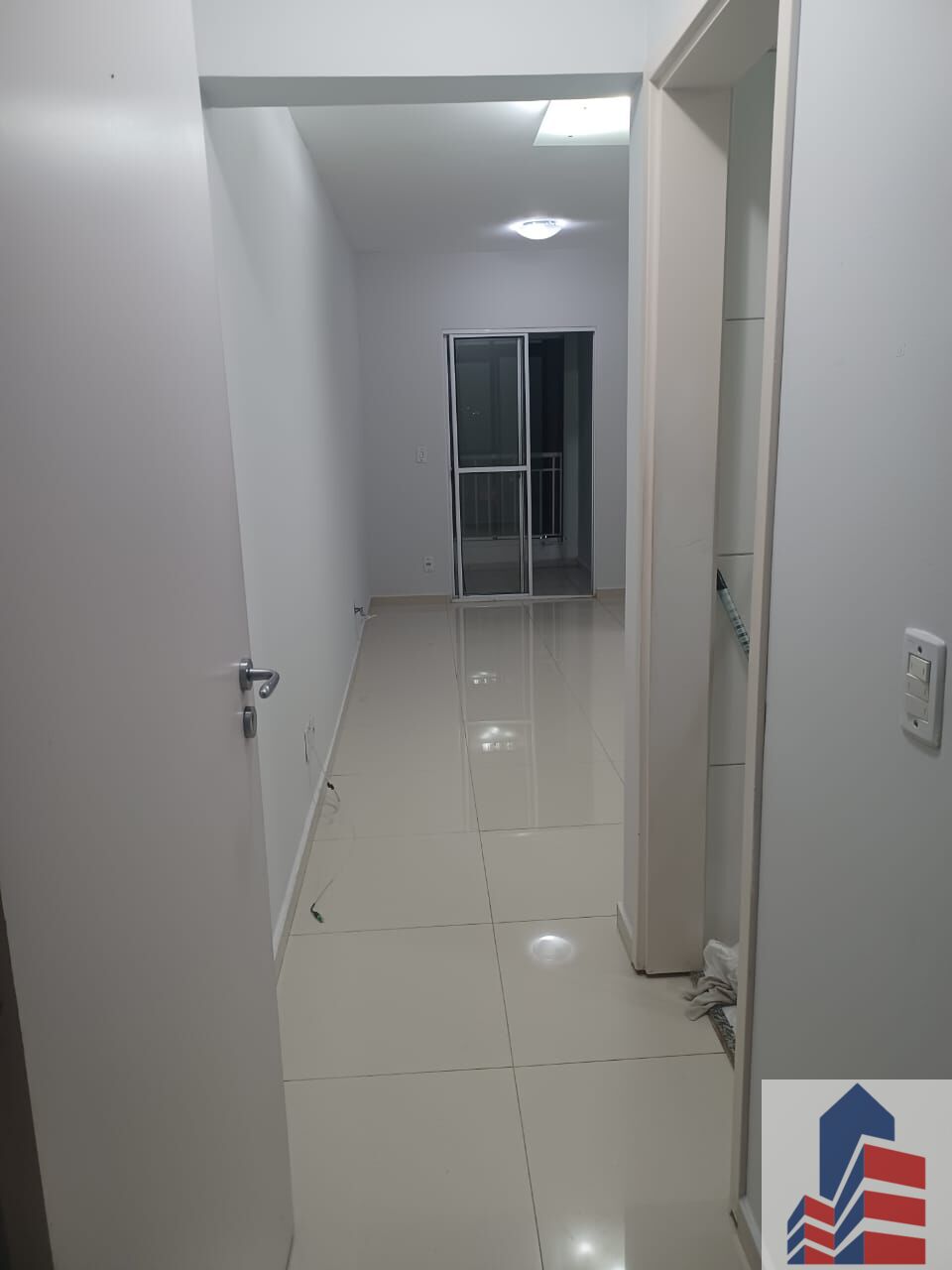 Apartamento à venda com 2 quartos, 55m² - Foto 2