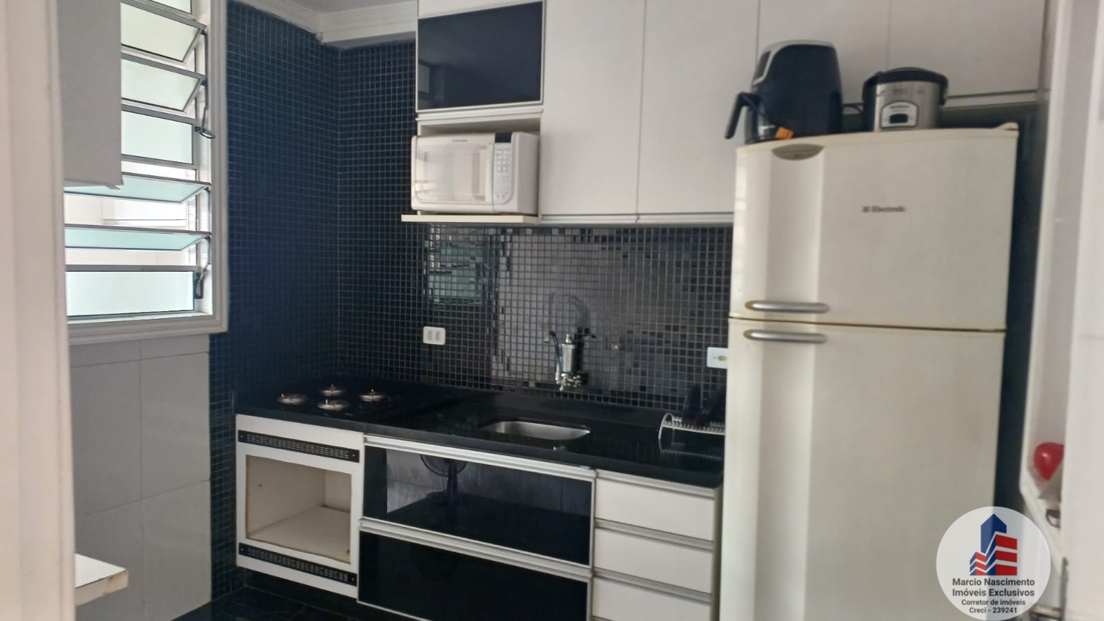 Apartamento à venda com 2 quartos, 55m² - Foto 1