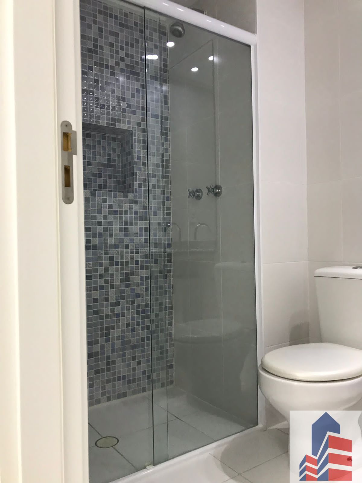 Apartamento à venda com 2 quartos, 68m² - Foto 14