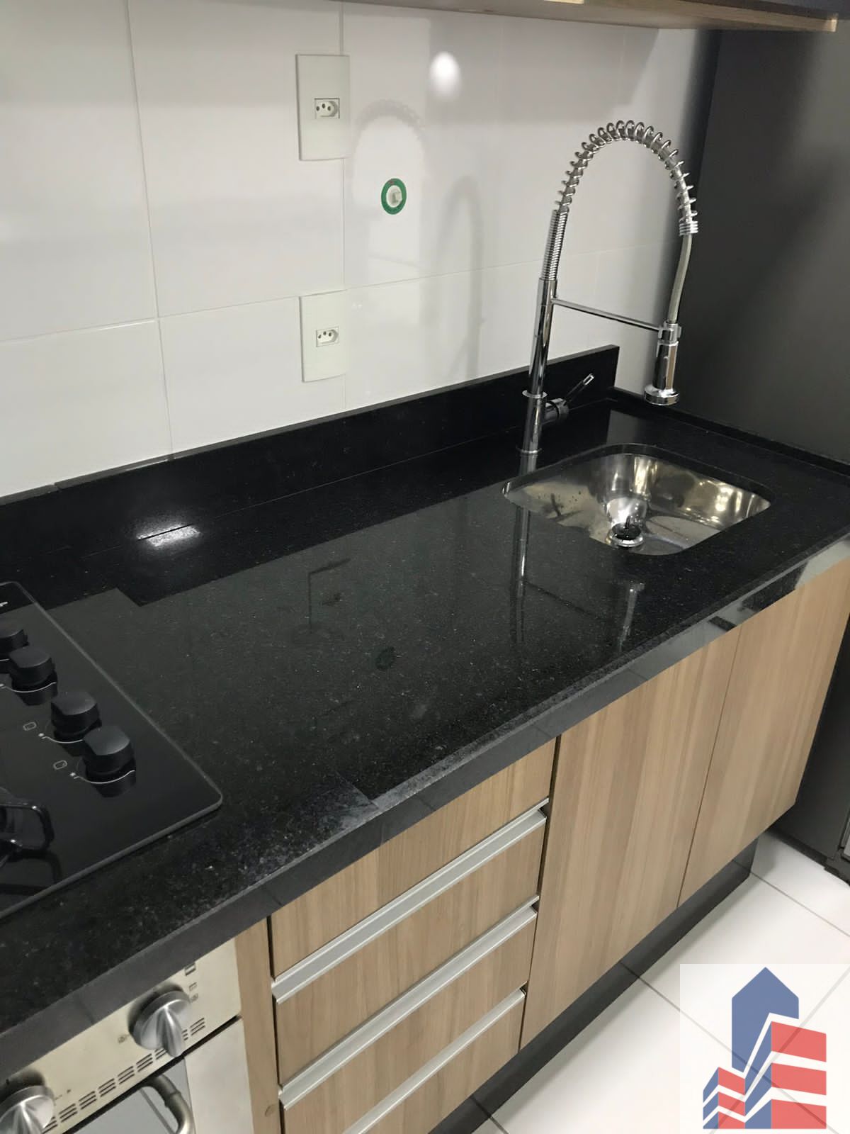 Apartamento à venda com 2 quartos, 68m² - Foto 8