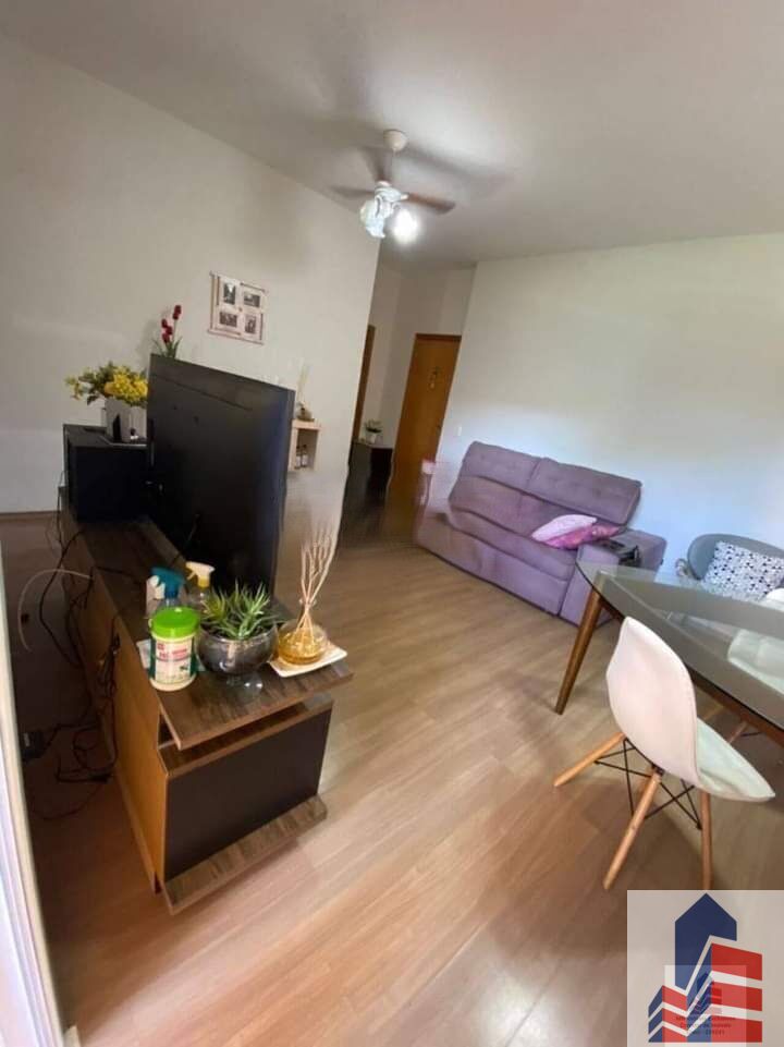 Apartamento à venda com 3 quartos, 76m² - Foto 2