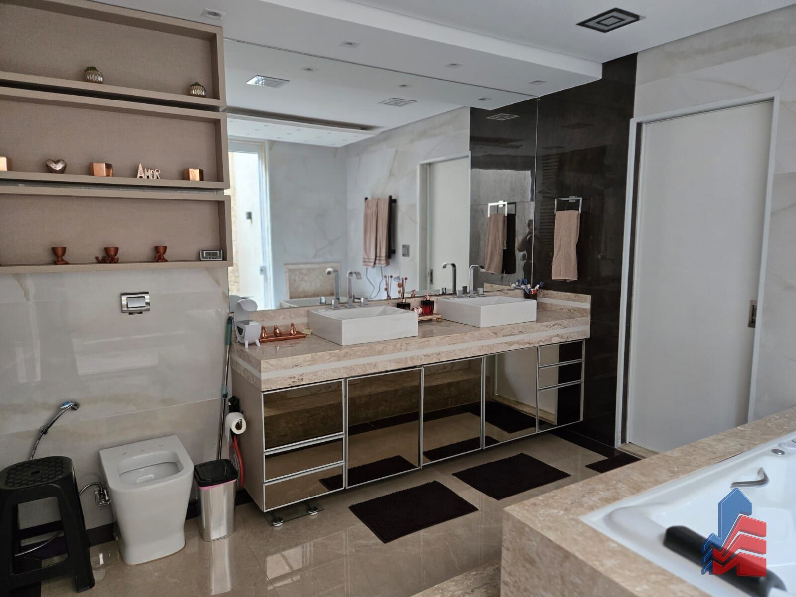 Sobrado, 4 quartos, 410 m² - Foto 17