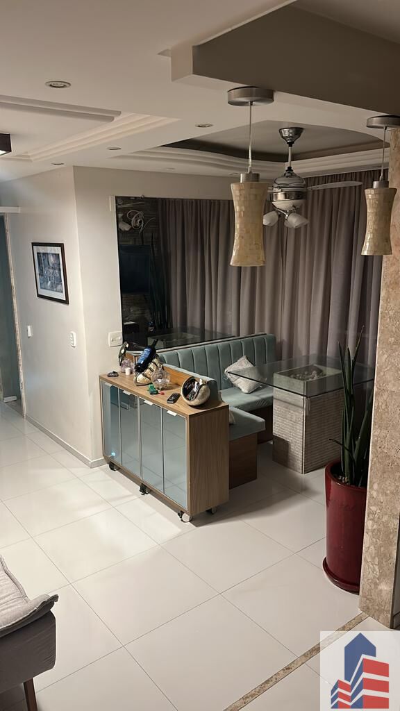 Apartamento à venda com 2 quartos, 50m² - Foto 2