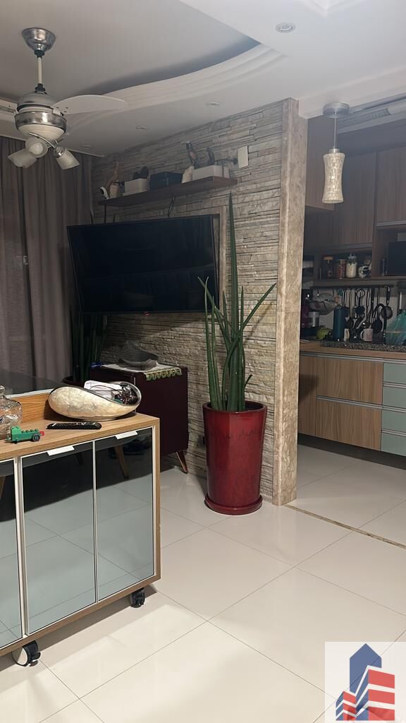 Apartamento à venda com 2 quartos, 50m² - Foto 4