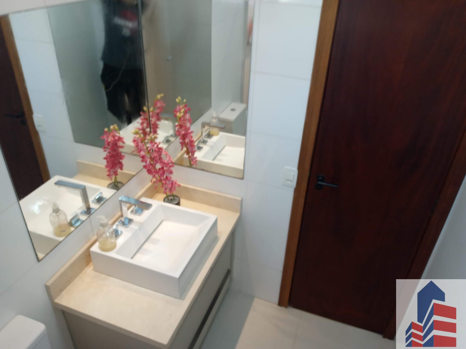 Apartamento à venda com 3 quartos, 130m² - Foto 18