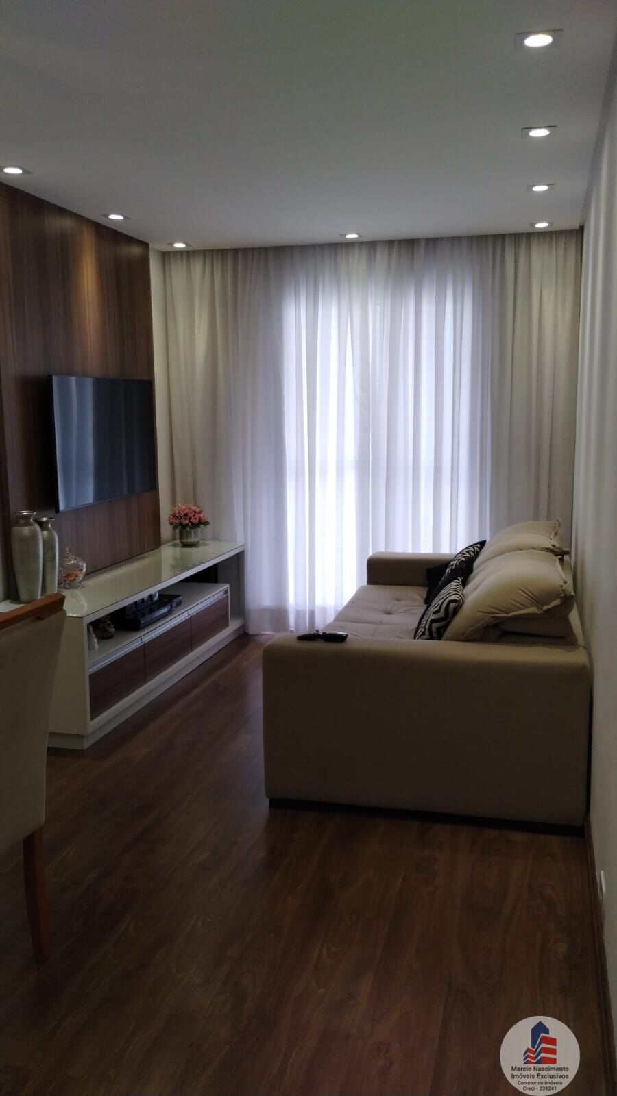 Apartamento à venda com 2 quartos, 63m² - Foto 3