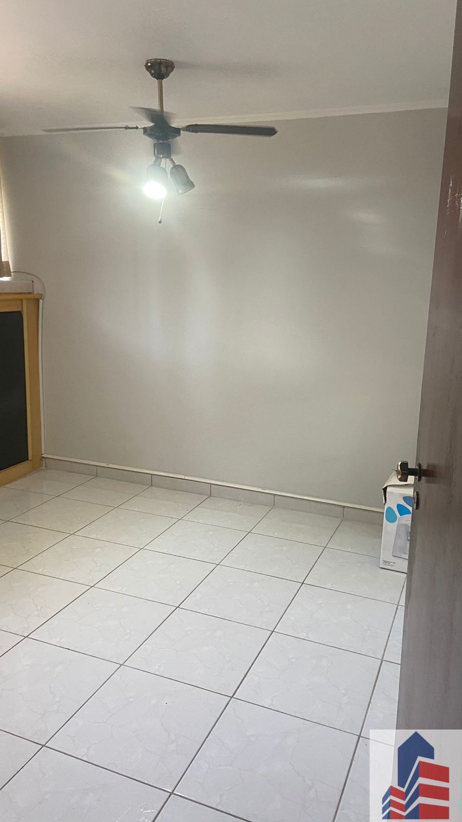 Apartamento à venda com 2 quartos, 64m² - Foto 3