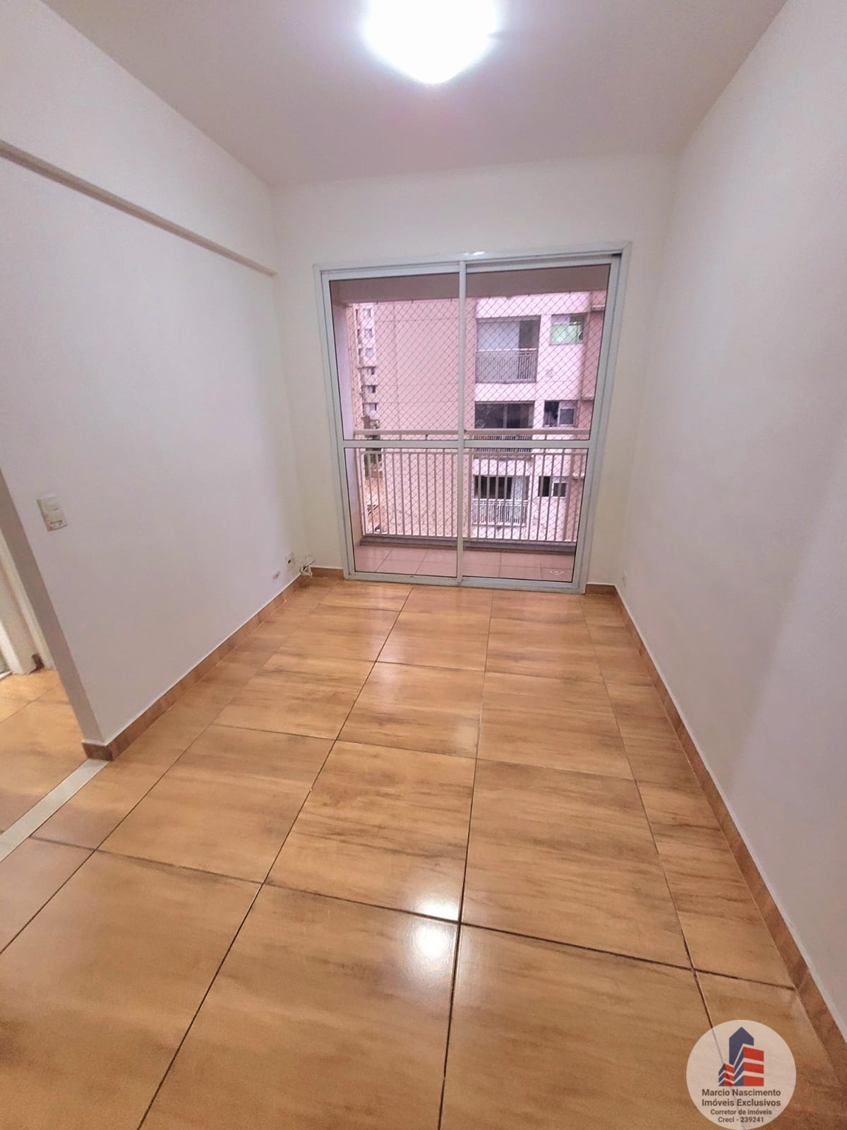 Apartamento à venda com 2 quartos, 47m² - Foto 2