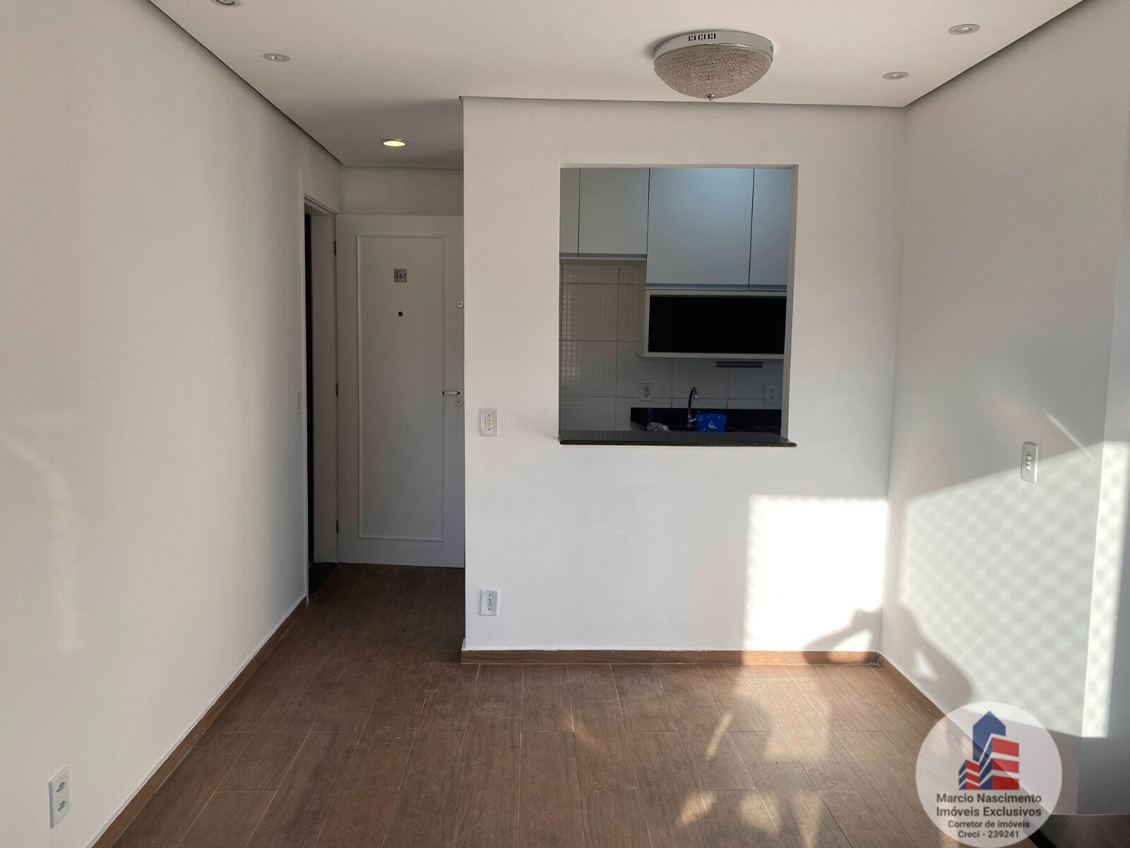 Apartamento à venda com 2 quartos, 45m² - Foto 2