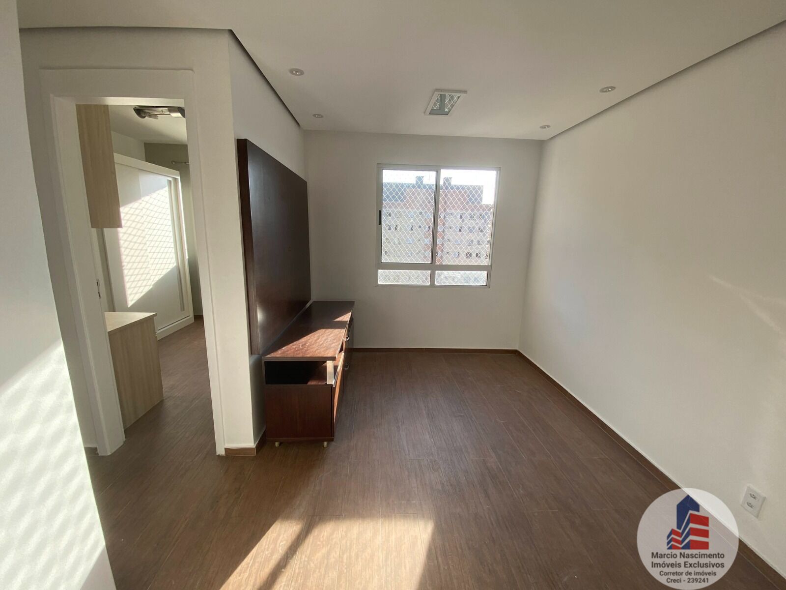 Apartamento à venda com 2 quartos, 45m² - Foto 1