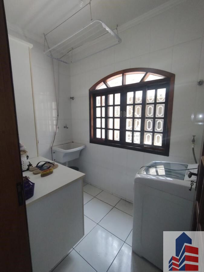 Sobrado à venda com 3 quartos, 225m² - Foto 5