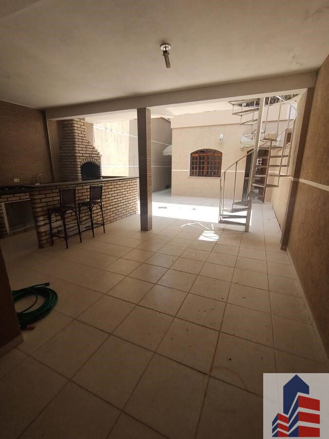 Sobrado à venda com 3 quartos, 225m² - Foto 13