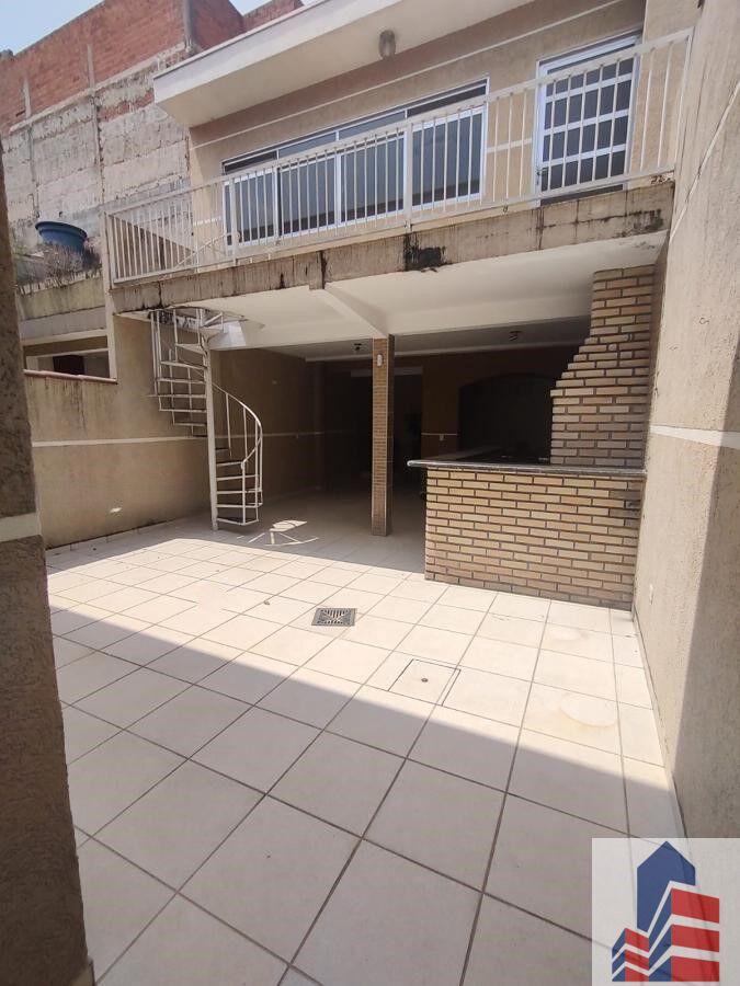 Sobrado à venda com 3 quartos, 225m² - Foto 12