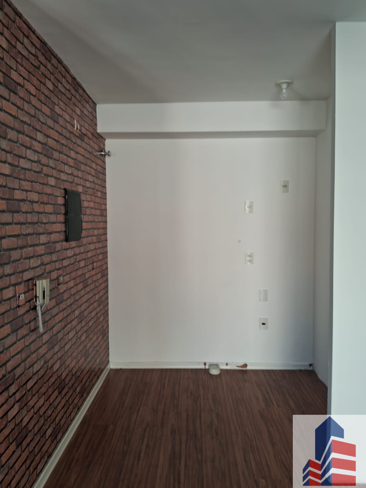 Apartamento à venda com 1 quarto, 38m² - Foto 2