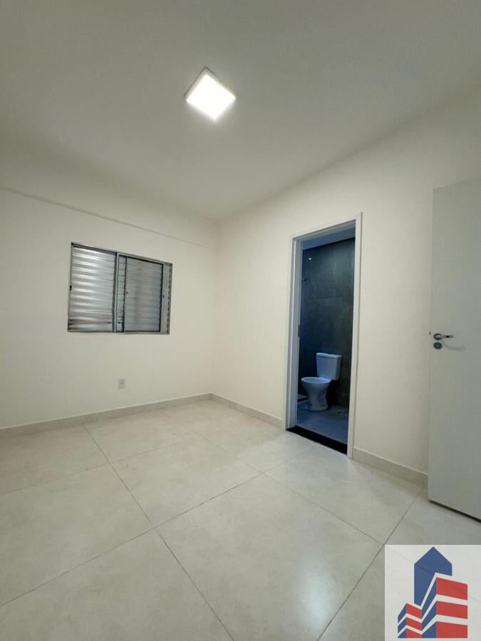 Casa à venda com 2 quartos, 100m² - Foto 7