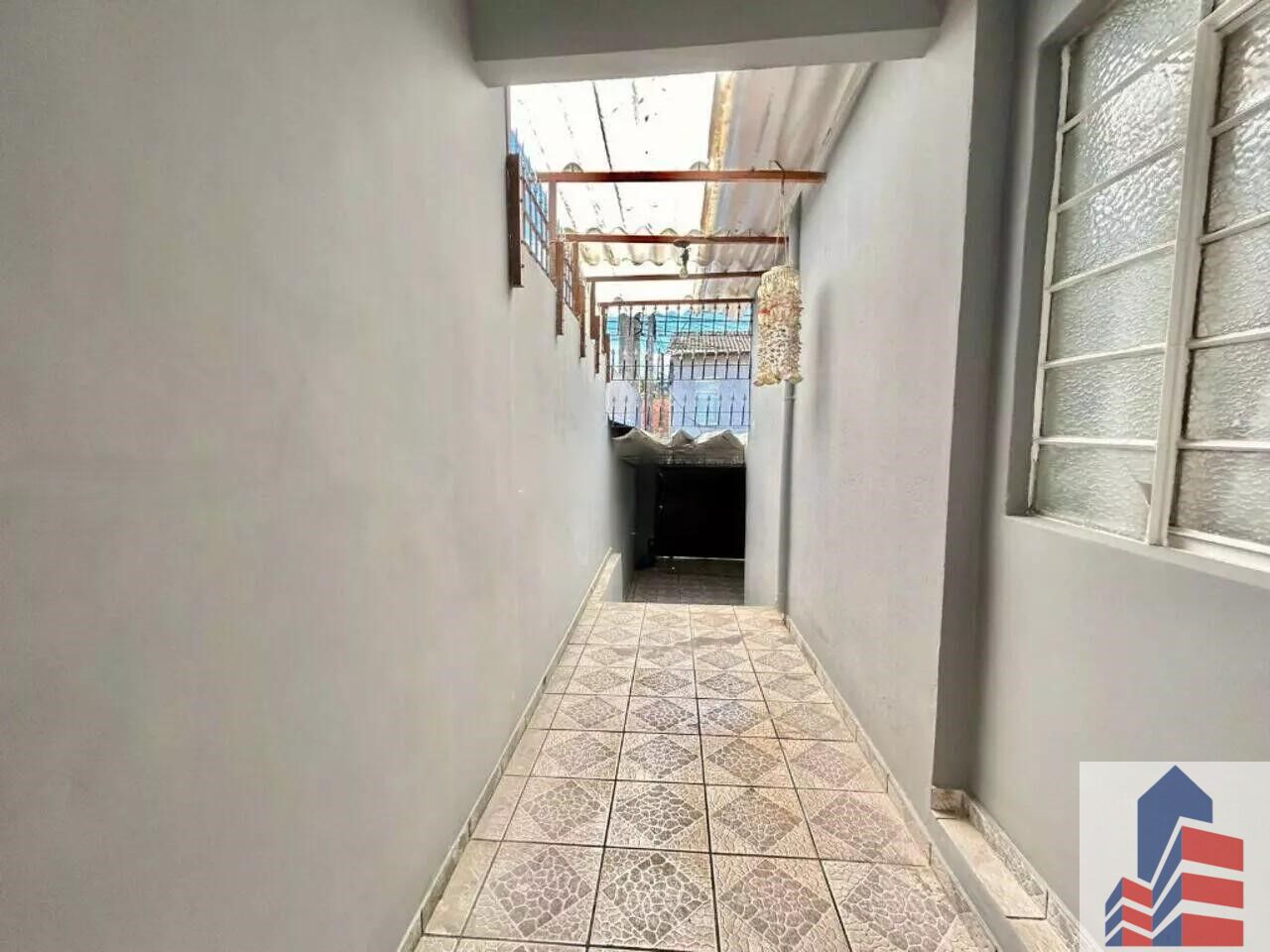 Casa à venda com 3 quartos, 110m² - Foto 13