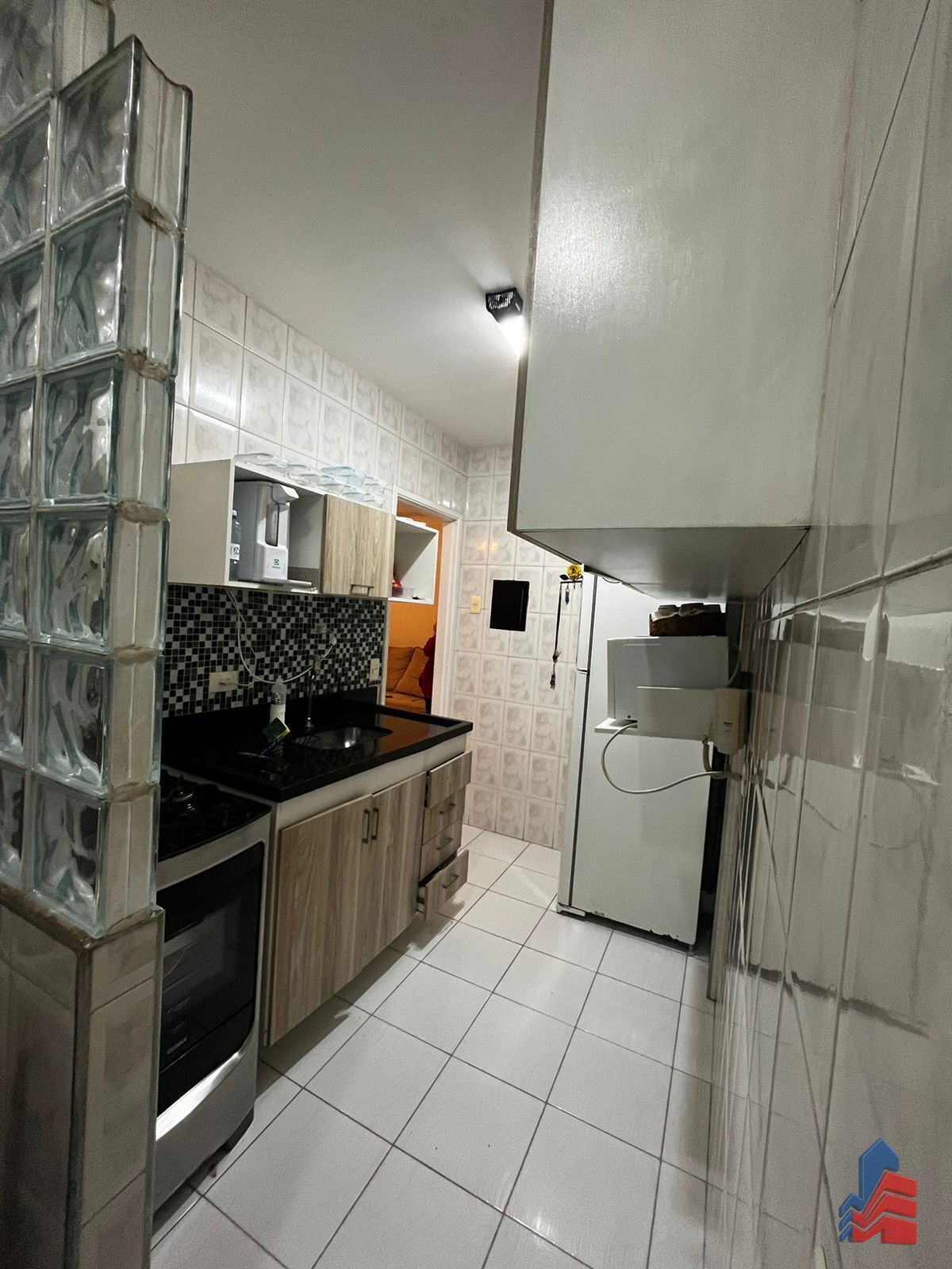 Apartamento à venda com 2 quartos, 47m² - Foto 2