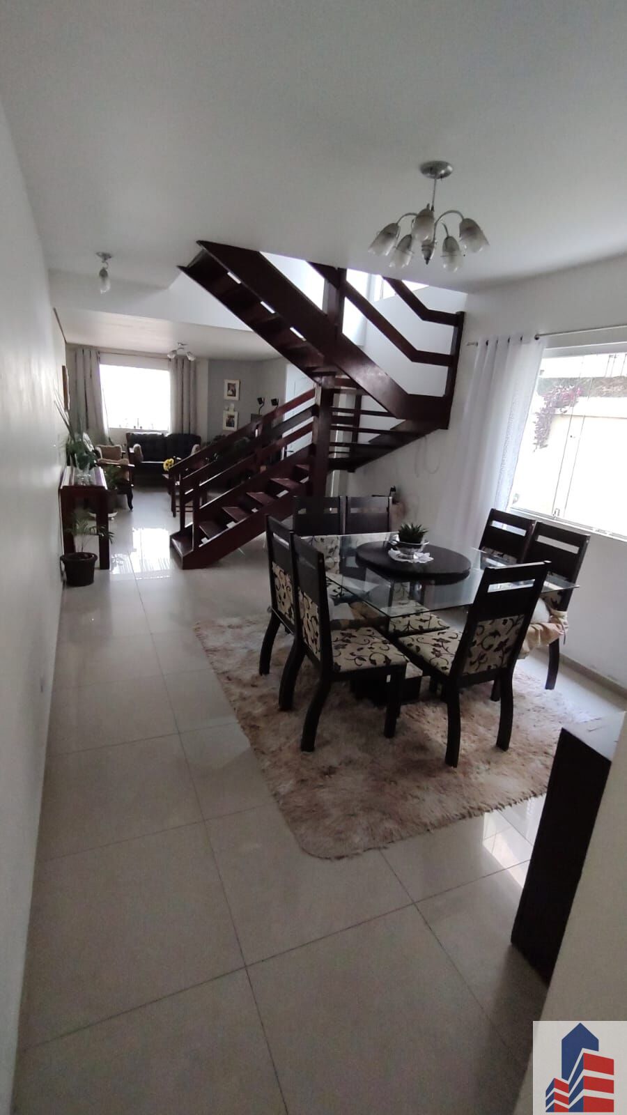 Sobrado à venda com 3 quartos, 150m² - Foto 2