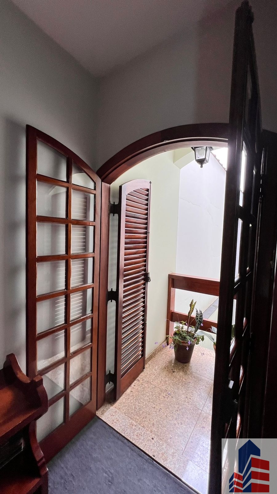 Sobrado à venda com 3 quartos, 217m² - Foto 14